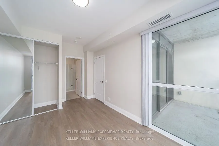 15 Lynch Street #505