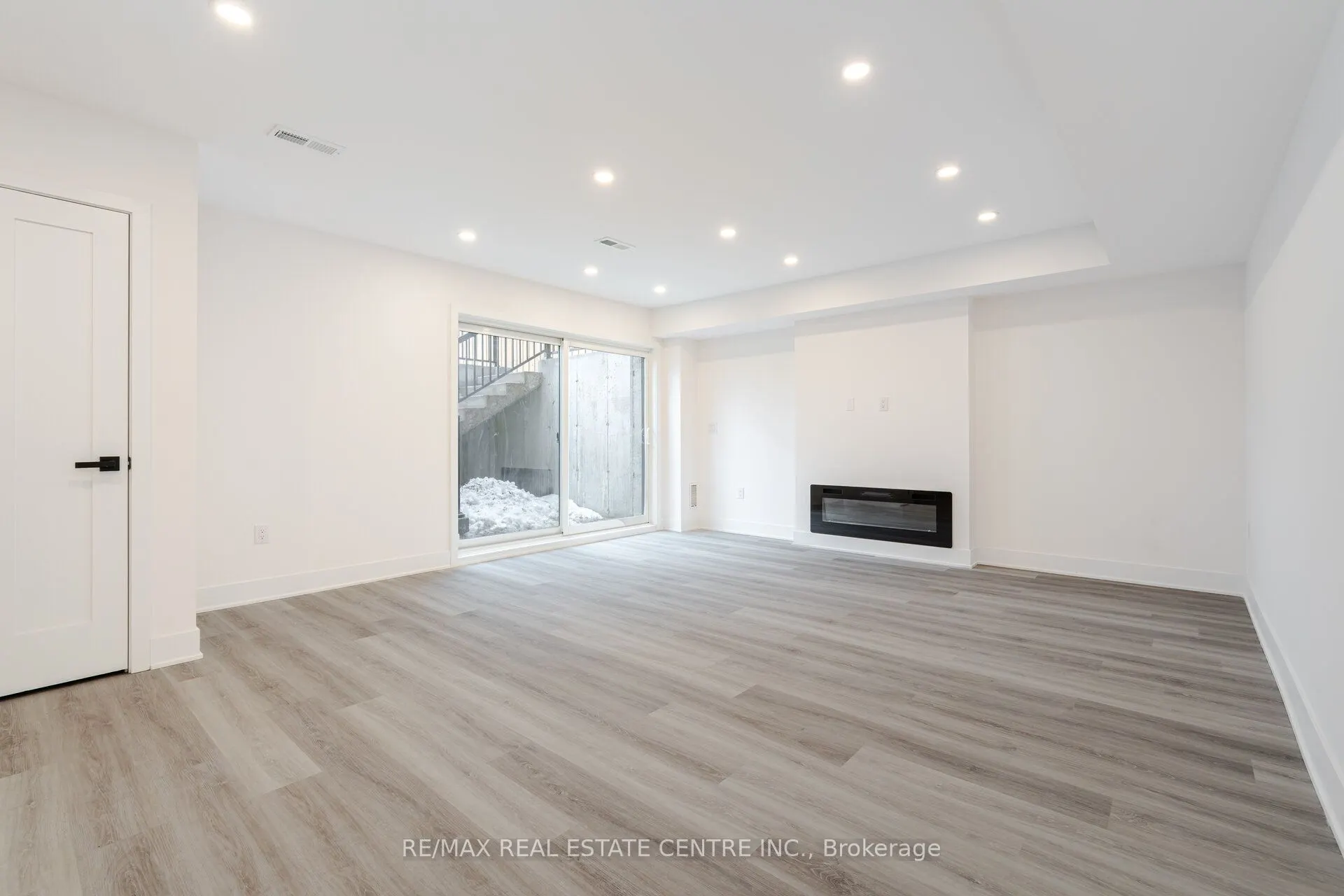 404 Melrose Street