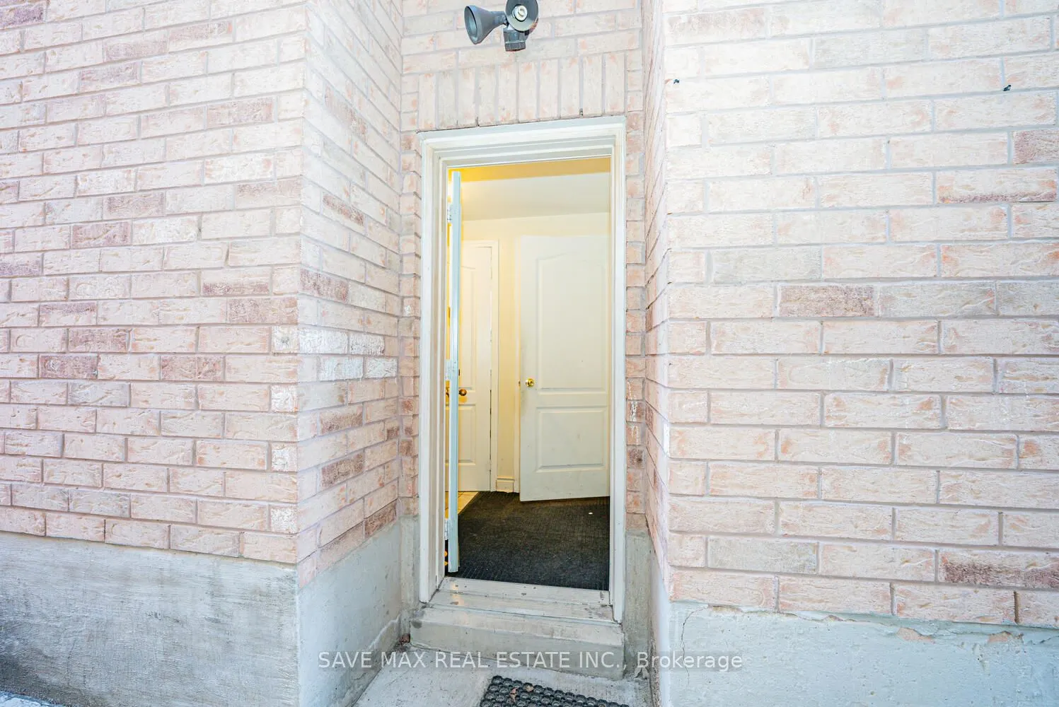 12 Spencer Drive
