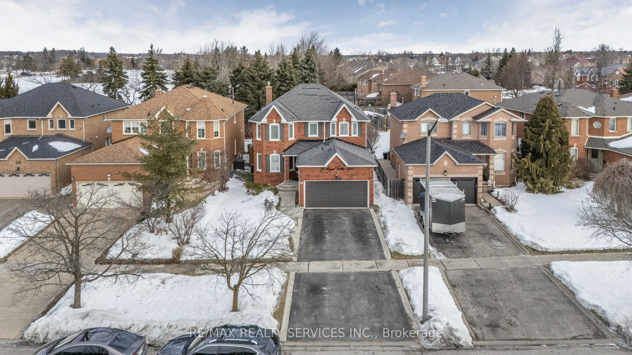 24 Royal Valley Drive