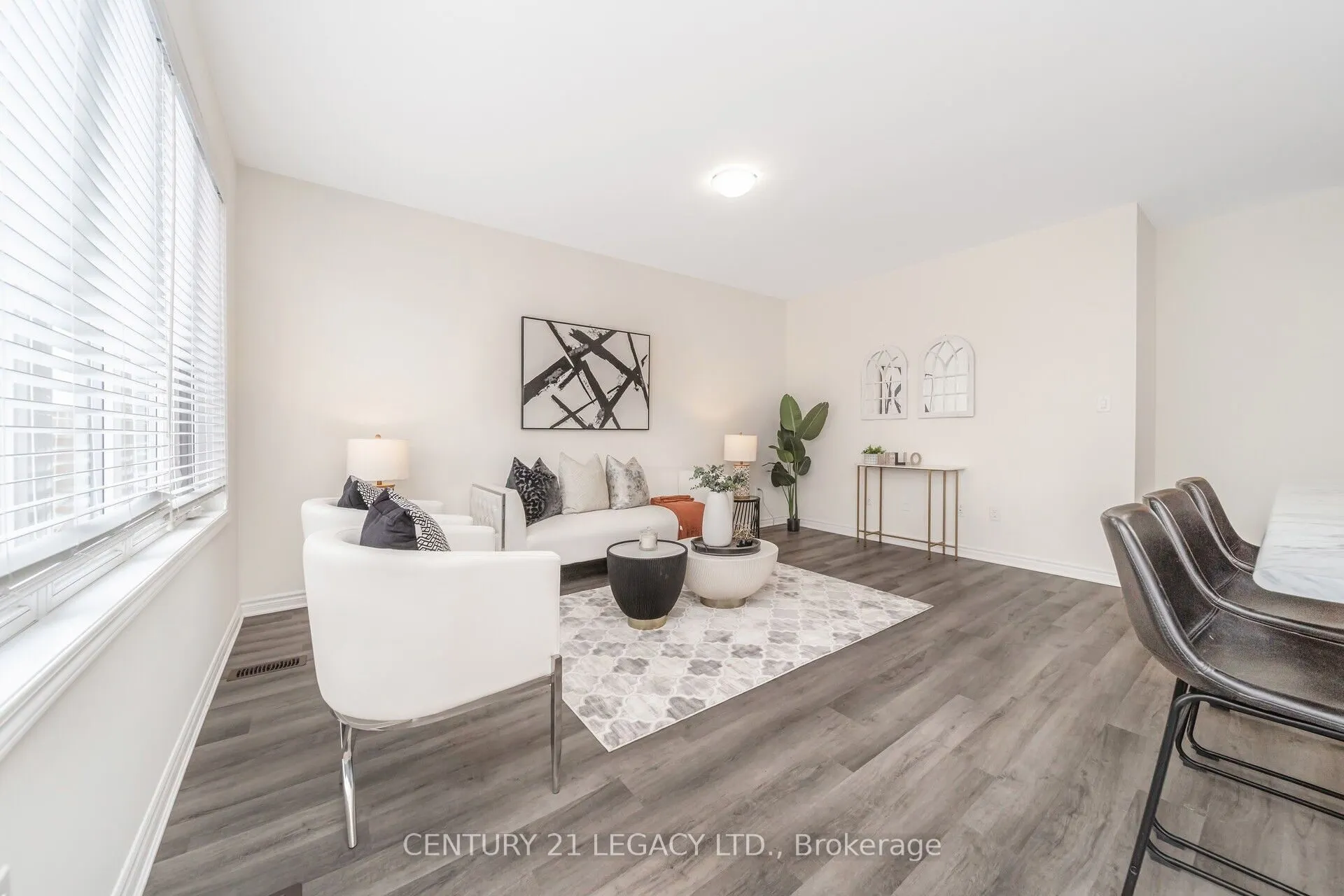 932 Cherry Court