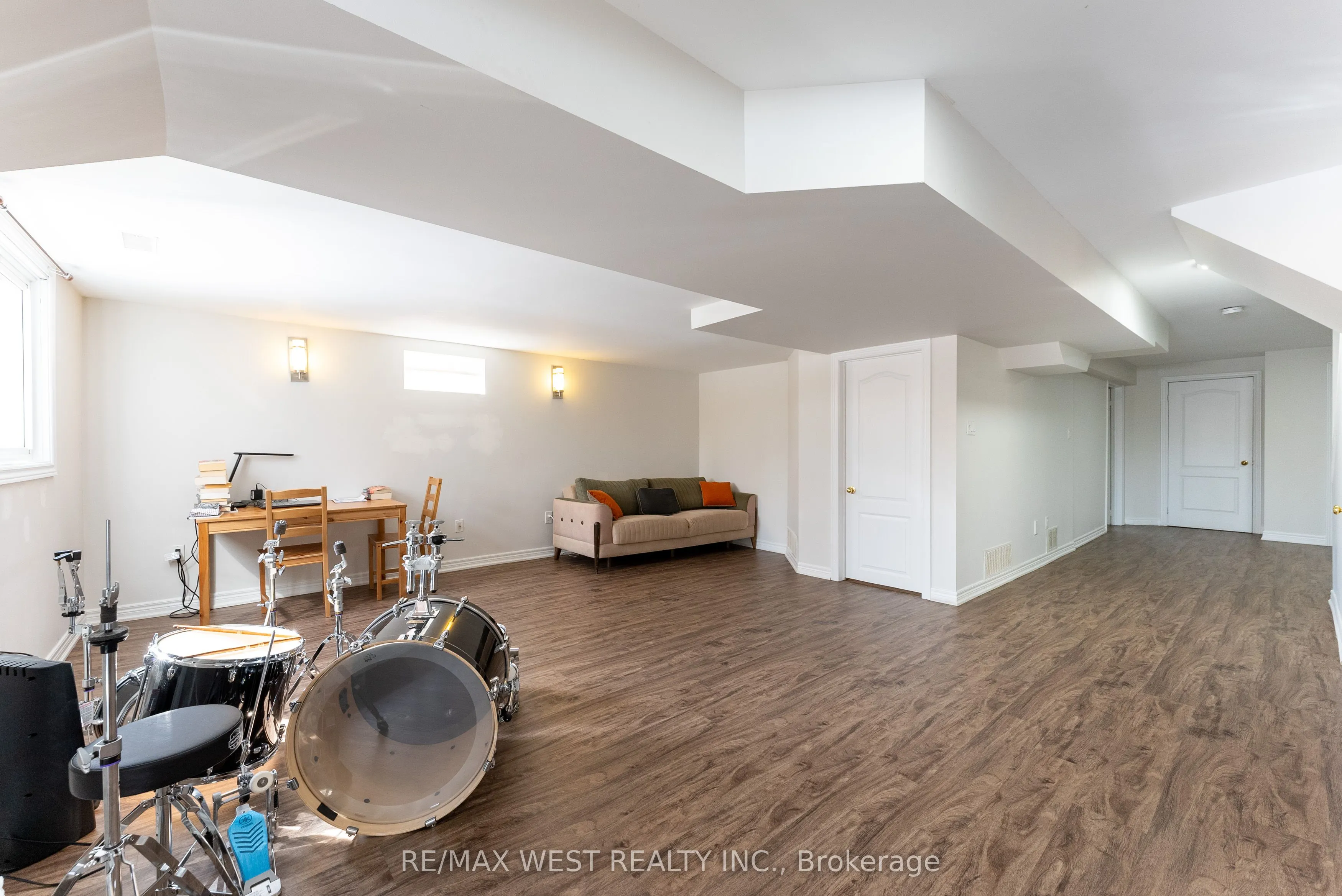 37 Whitbread Avenue