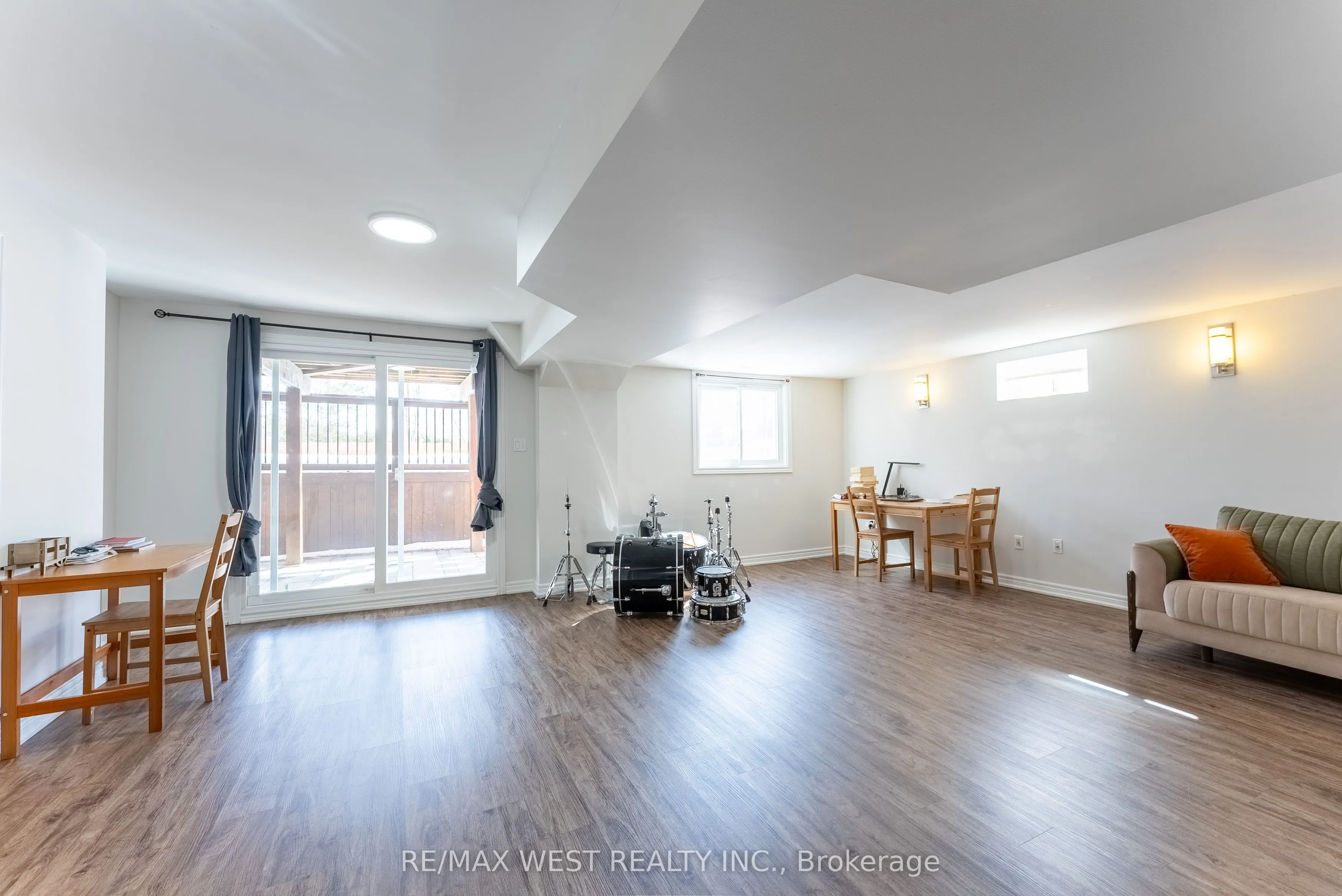 37 Whitbread Avenue