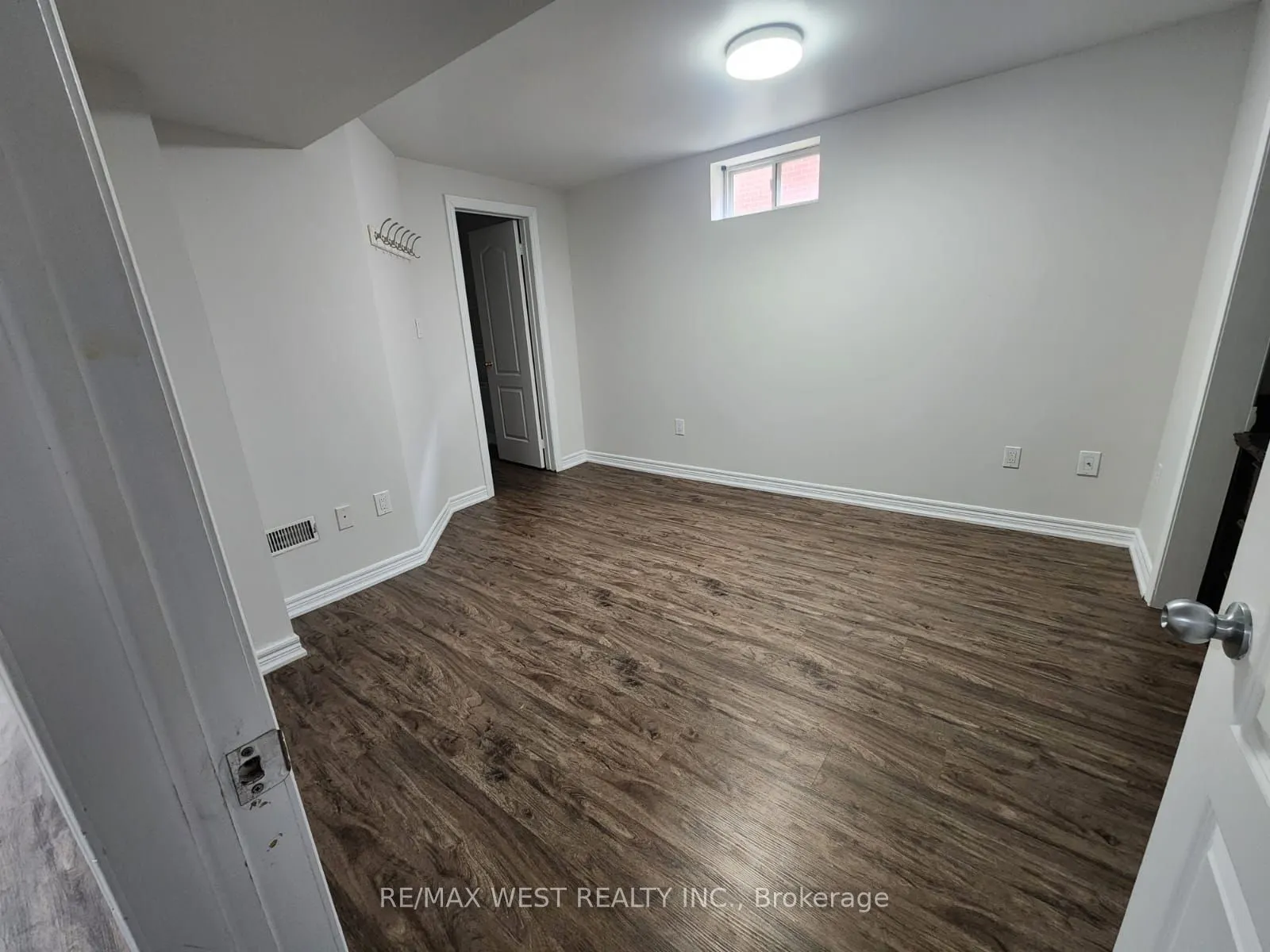37 Whitbread Avenue