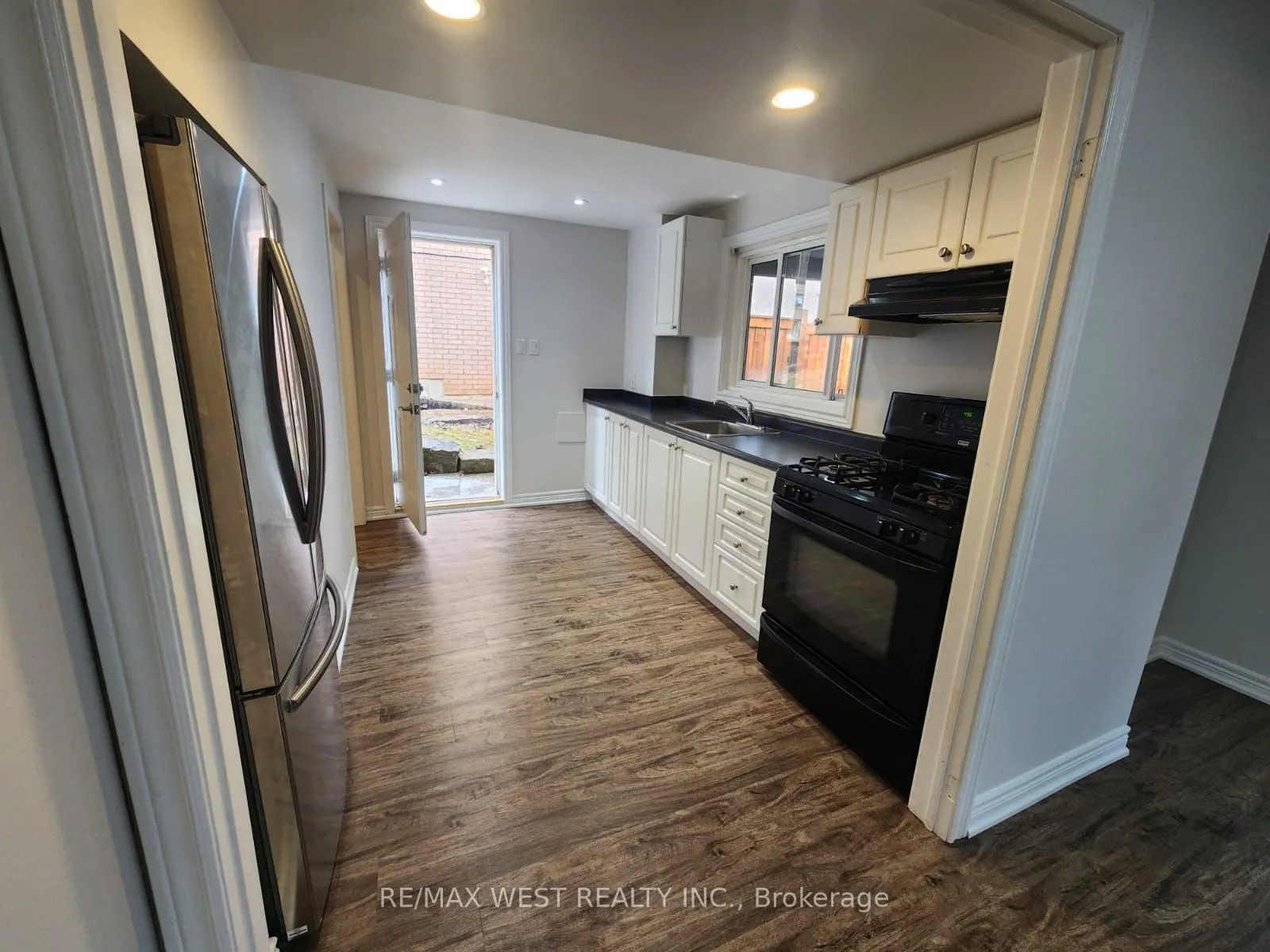 37 Whitbread Avenue