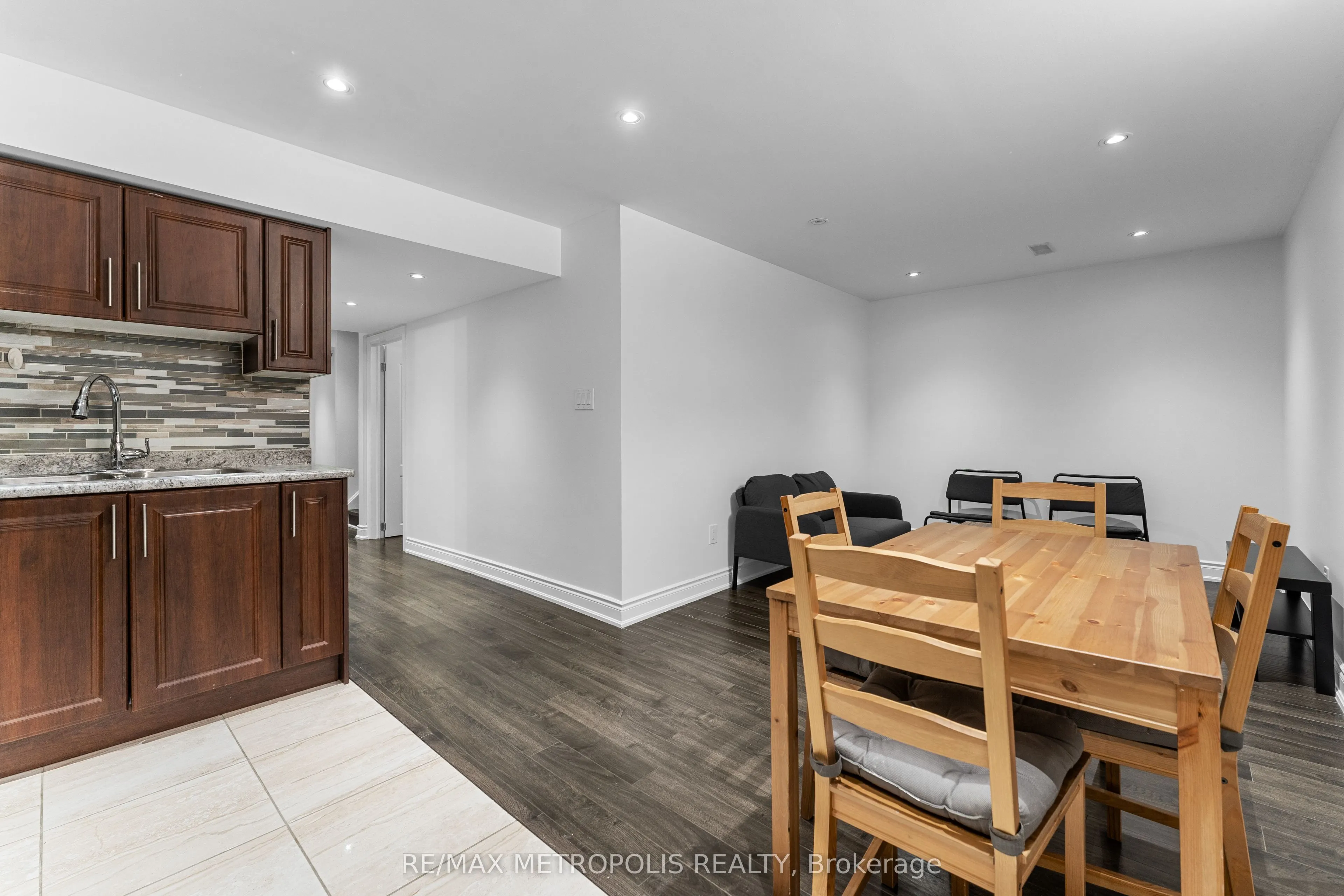 15 Tribune Drive, #BSMT