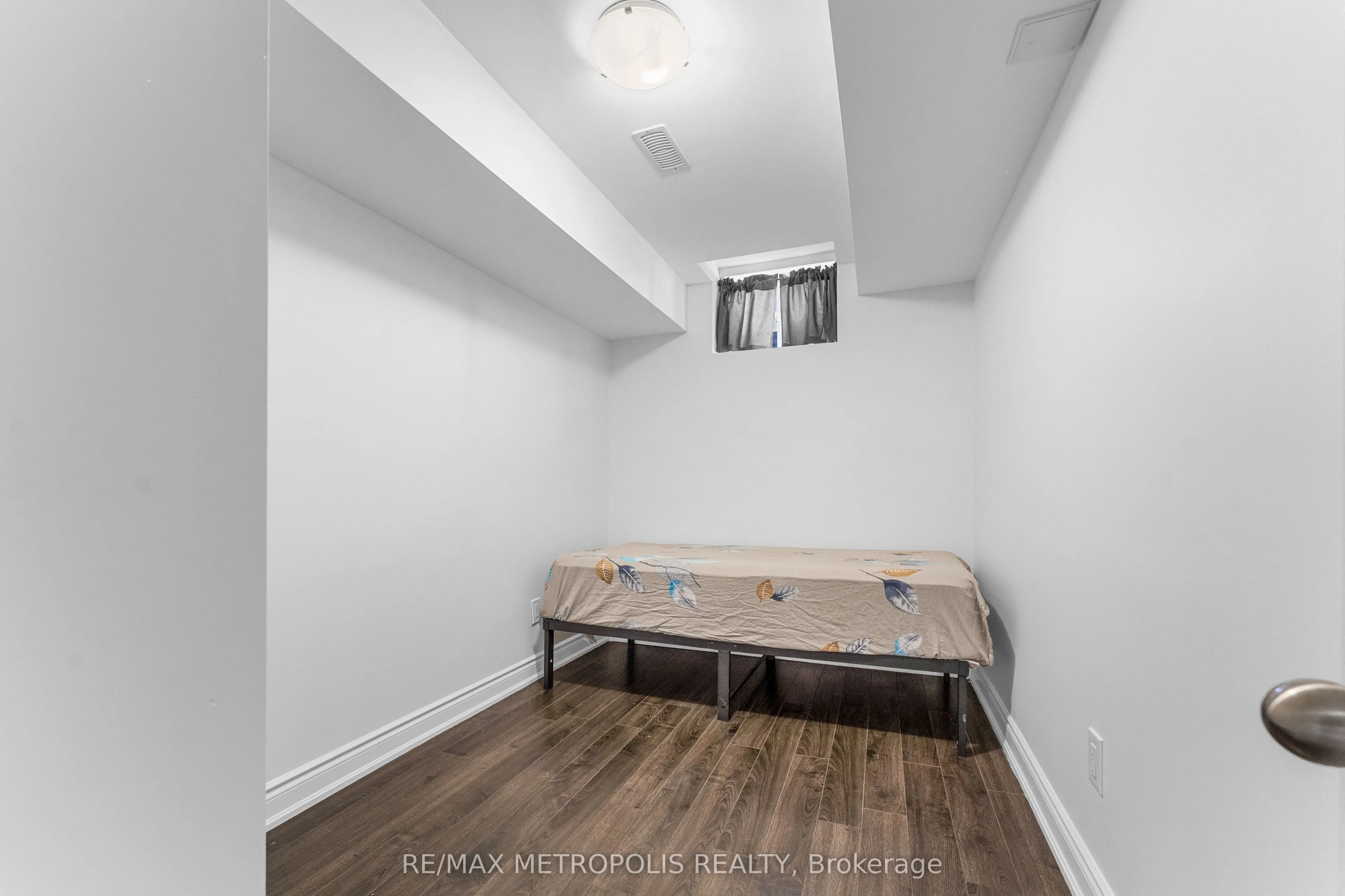 15 Tribune Drive, #BSMT