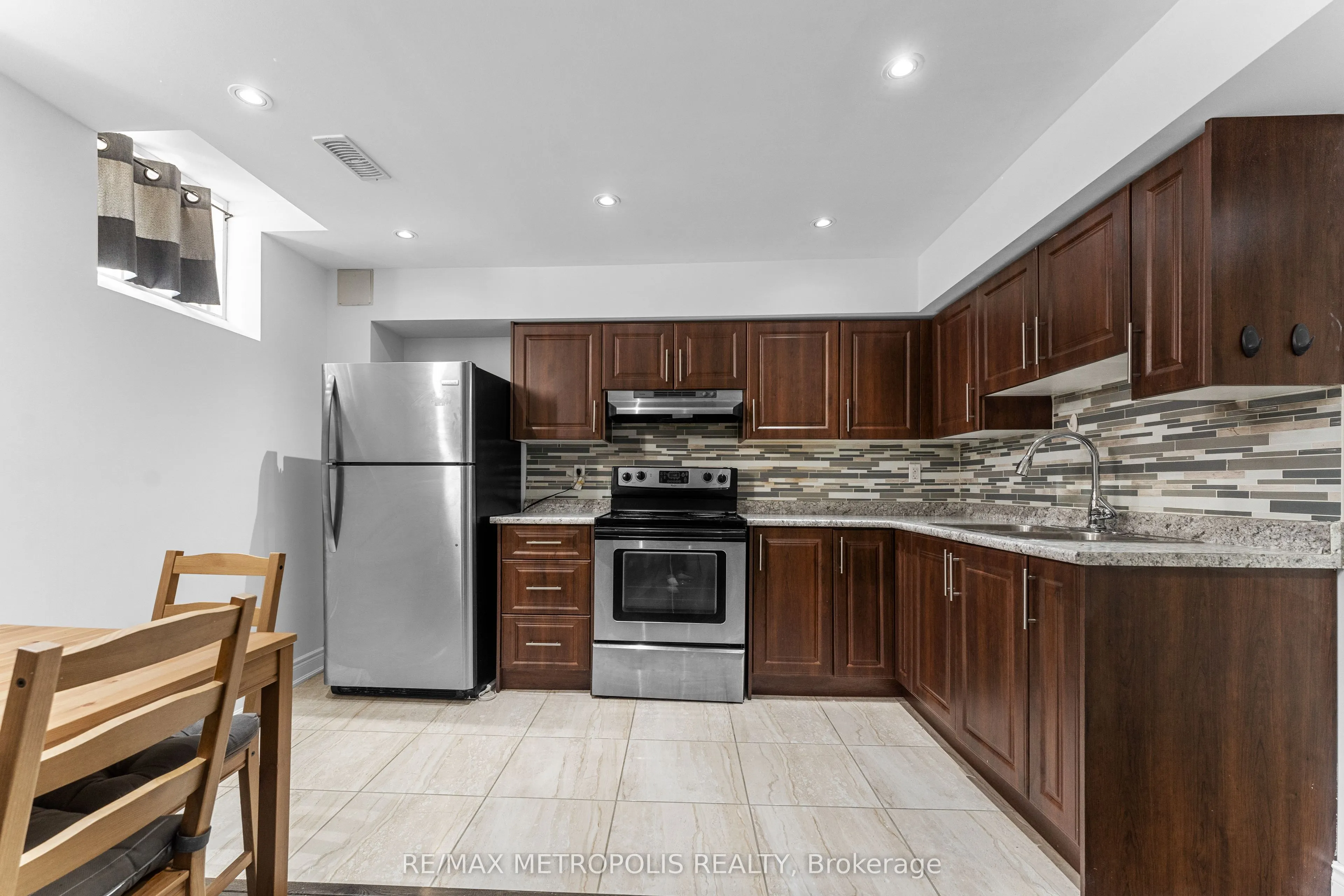 15 Tribune Drive, #BSMT