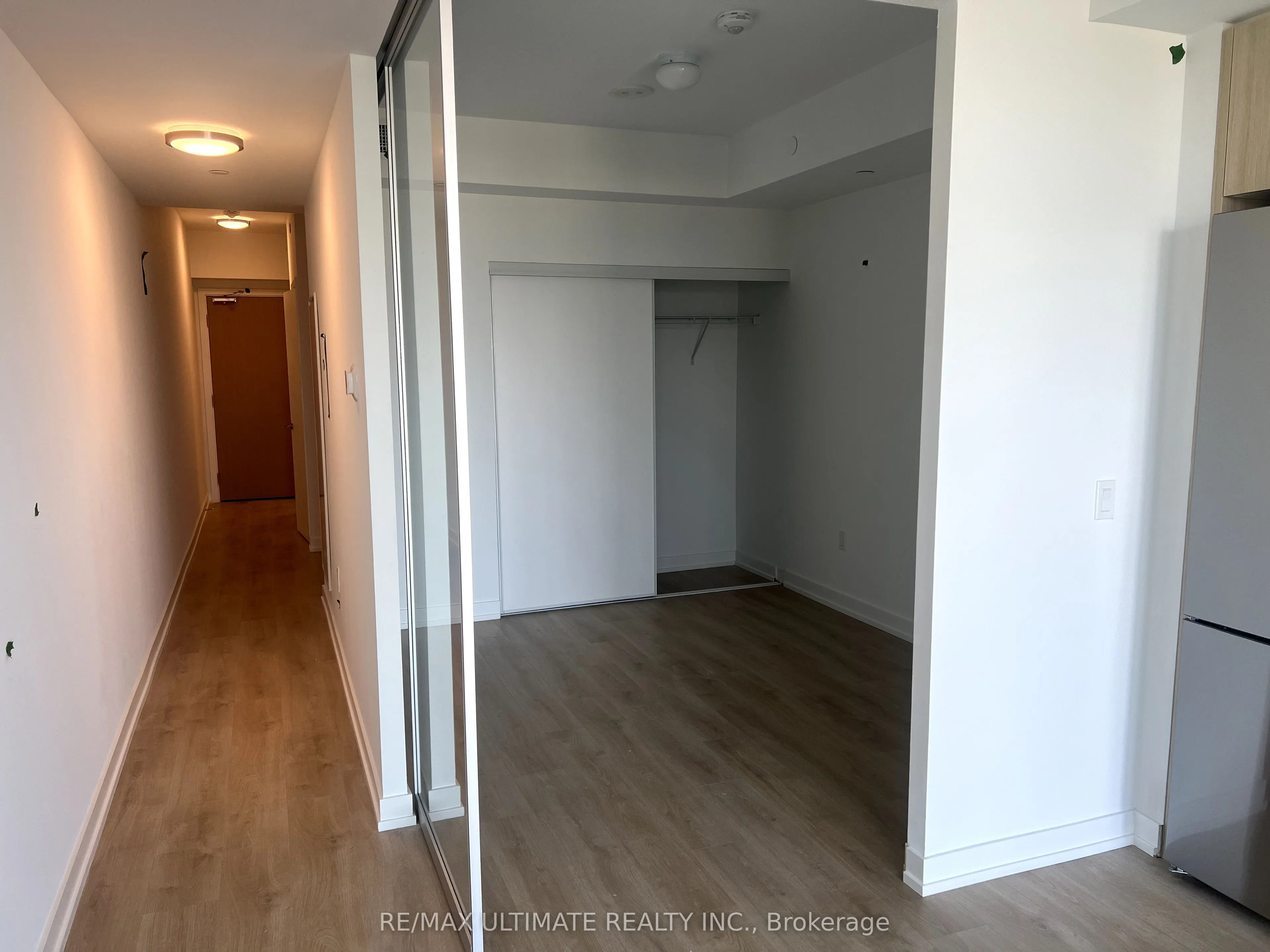 1195 The Queensway Street, #516