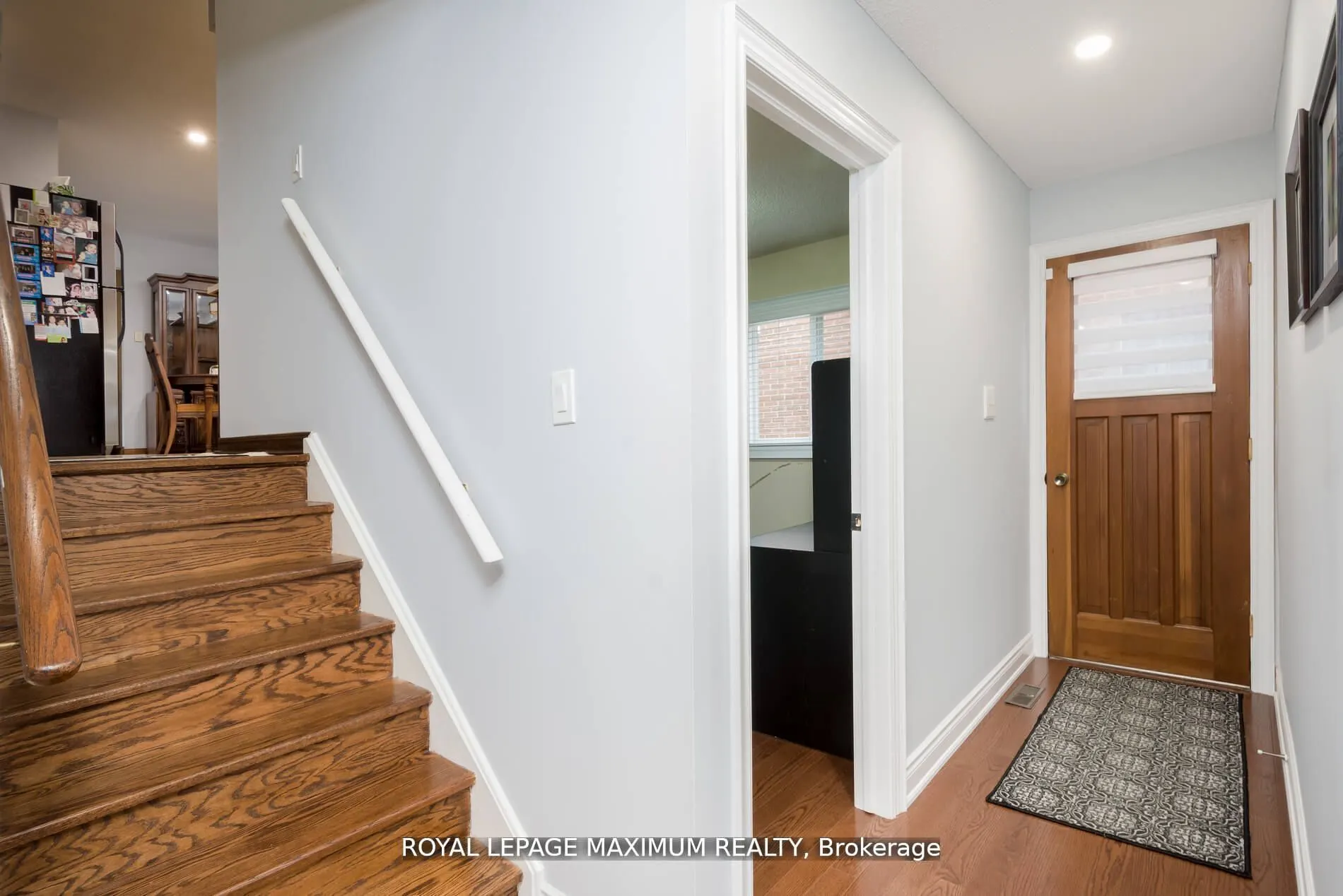 44 Flagstick Court