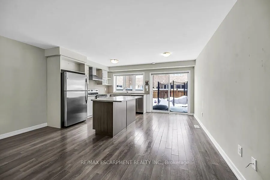 457 Queen Mary Drive