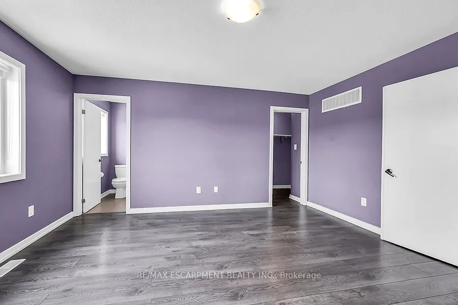 457 Queen Mary Drive
