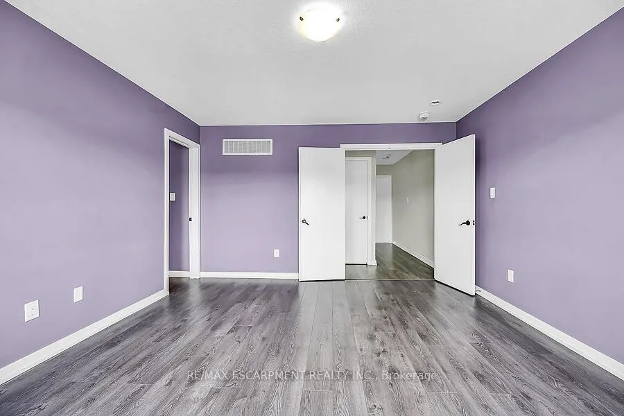 457 Queen Mary Drive