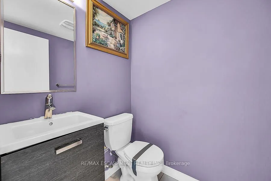 457 Queen Mary Drive