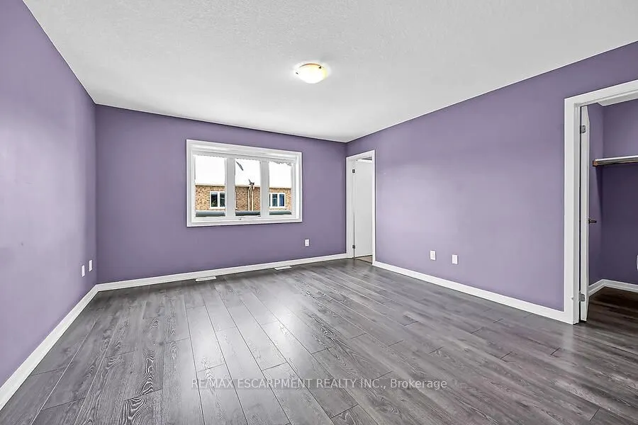 457 Queen Mary Drive