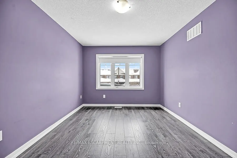 457 Queen Mary Drive