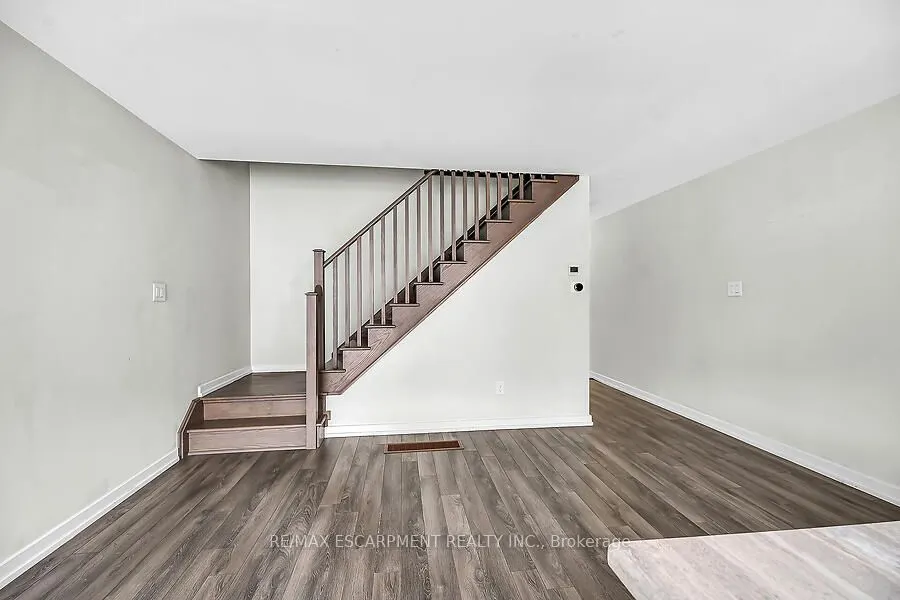 457 Queen Mary Drive