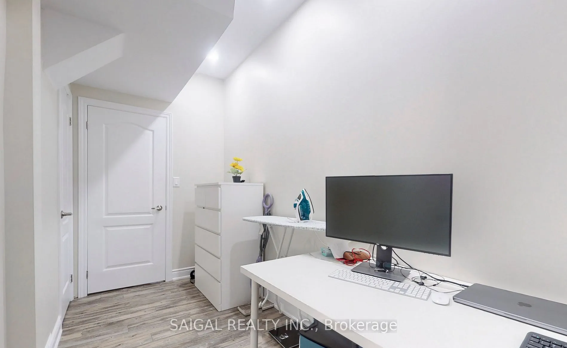 106 Portch Gate #Basement