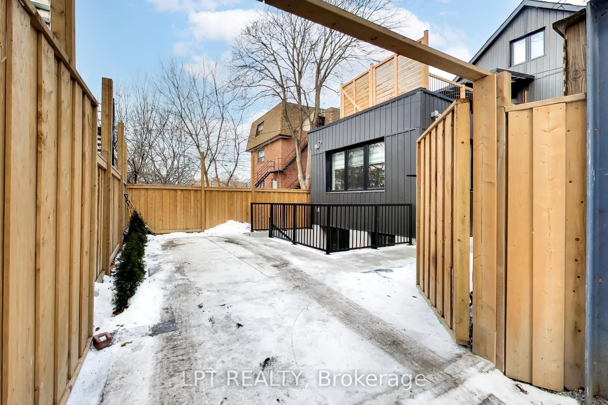 5 Harvard Avenue