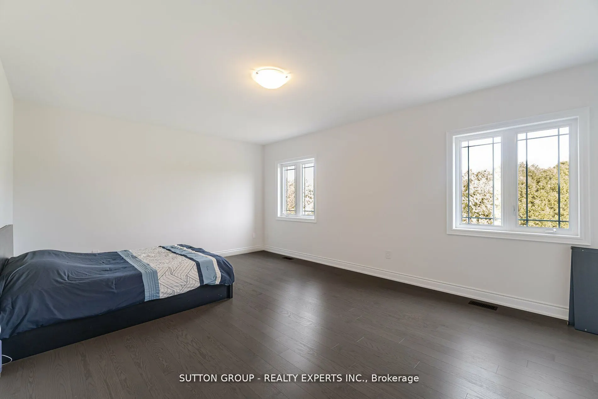 59 Raspberry Ridge Avenue