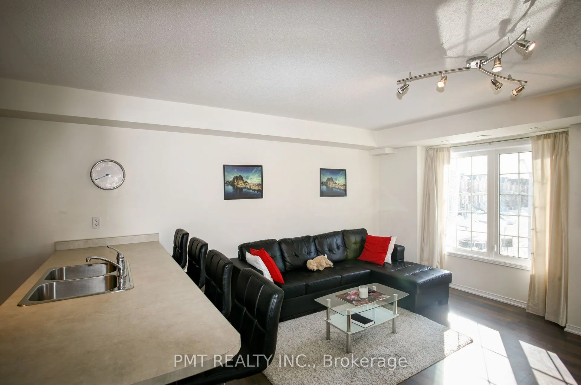 129 Isaac Devins Boulevard #7