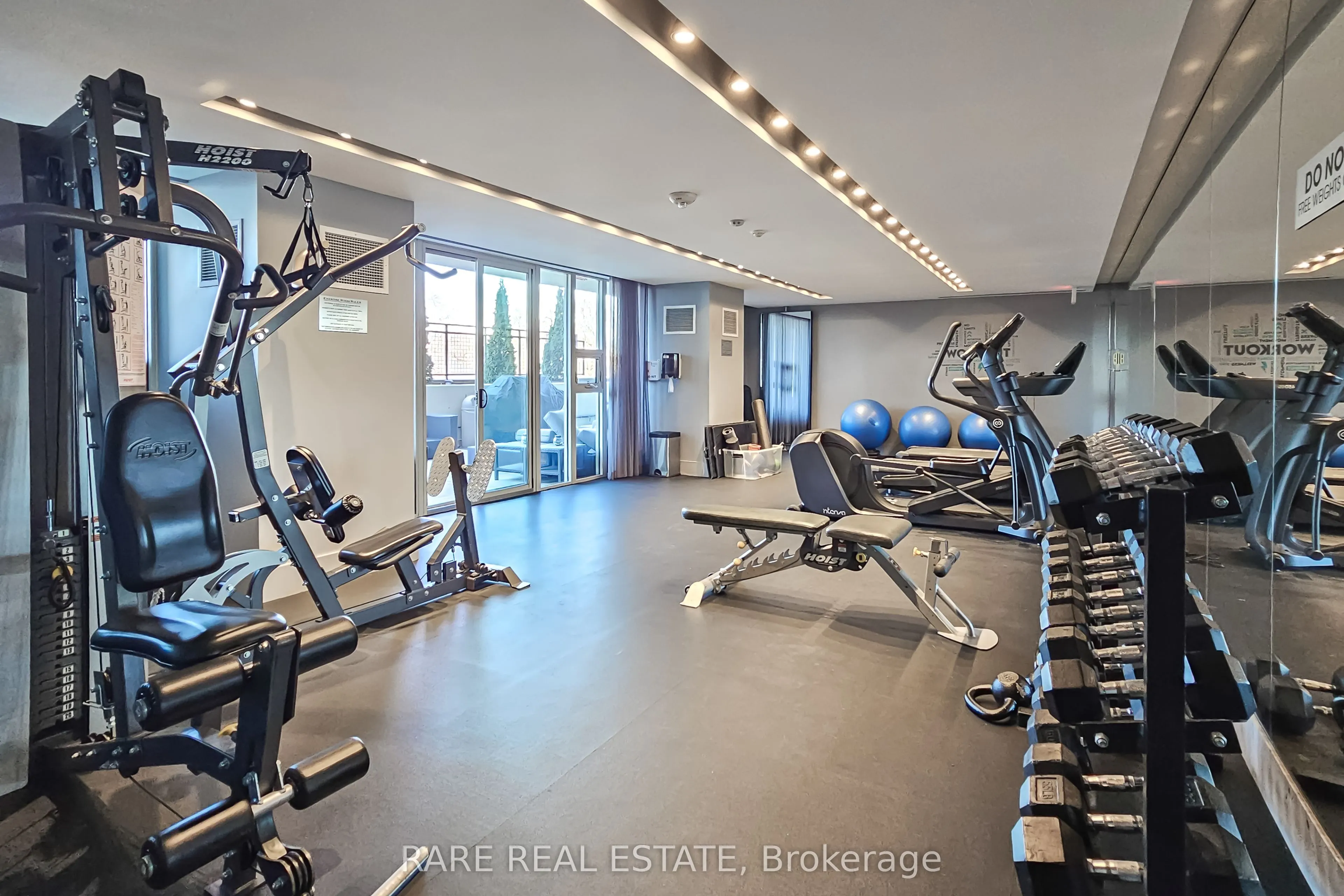 1638 Bloor Street W #607