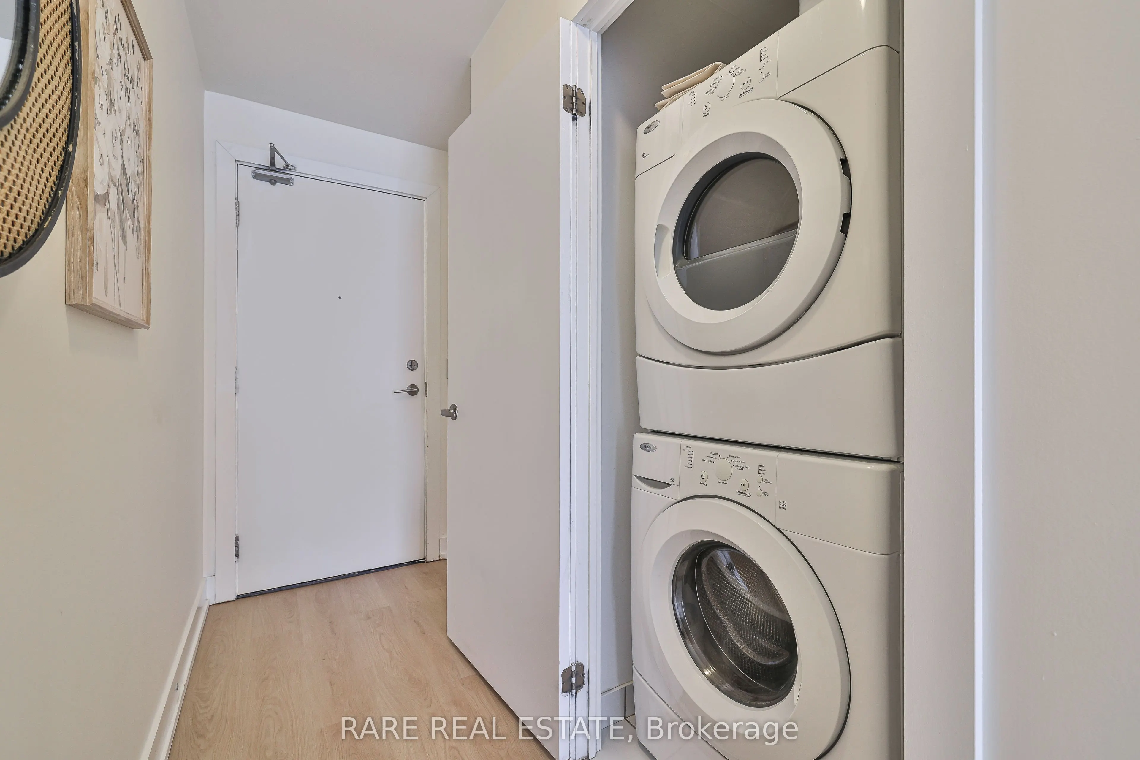 1638 Bloor Street W #607
