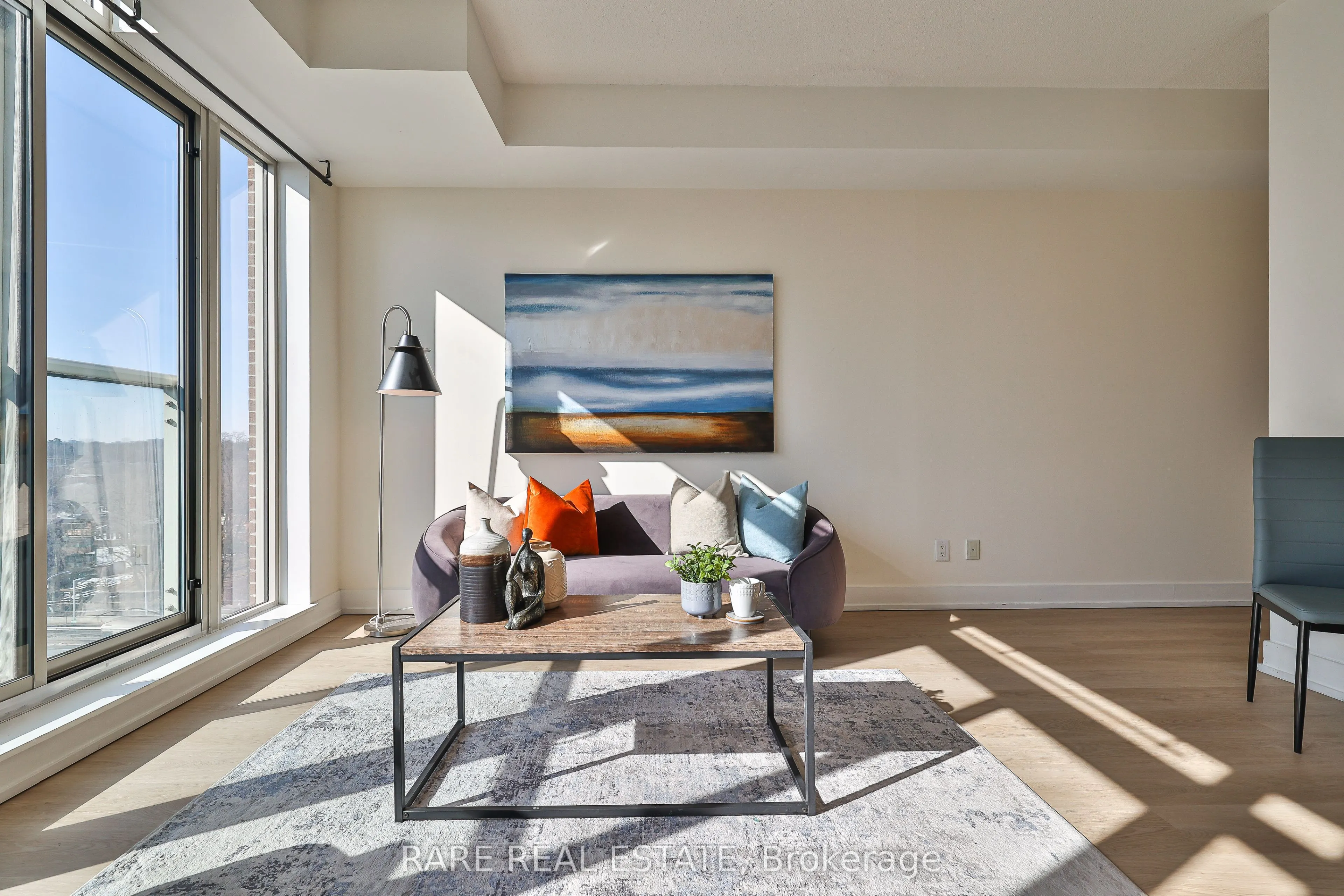 1638 Bloor Street W #607