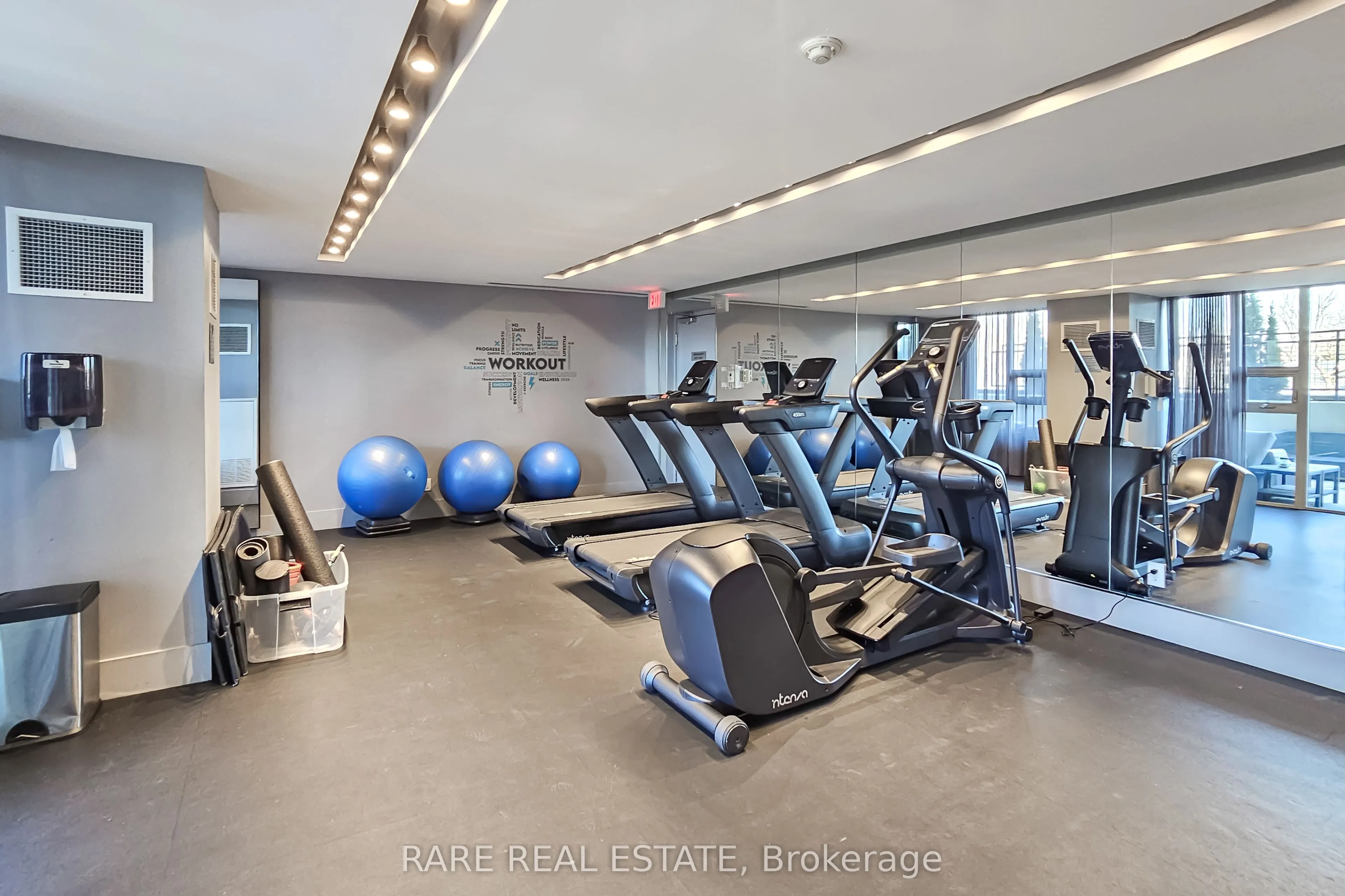 1638 Bloor Street W #607