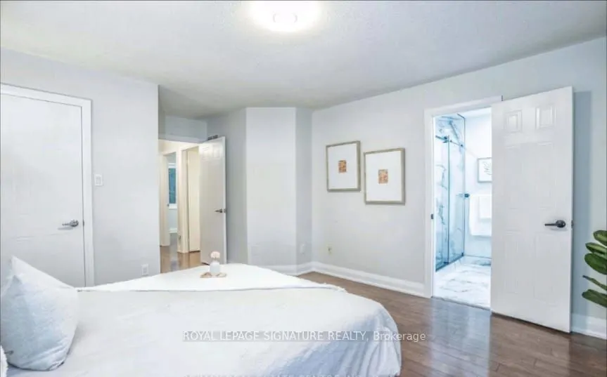 24 Richwood Crescent