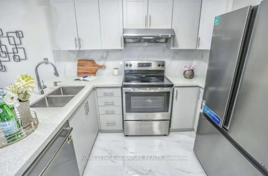 24 Richwood Crescent