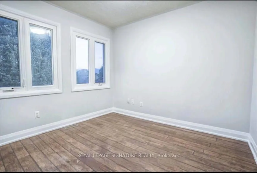 24 Richwood Crescent