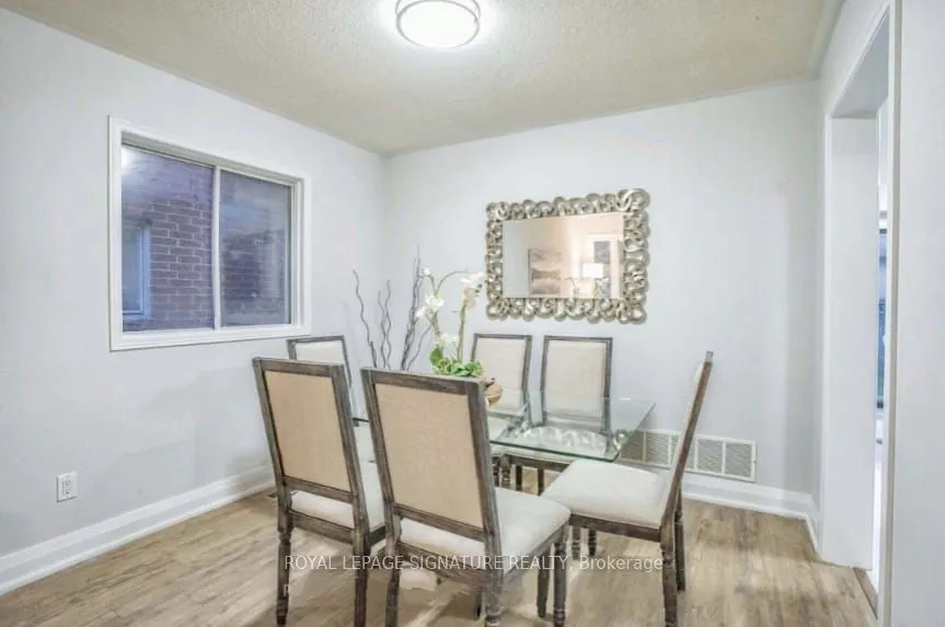 24 Richwood Crescent