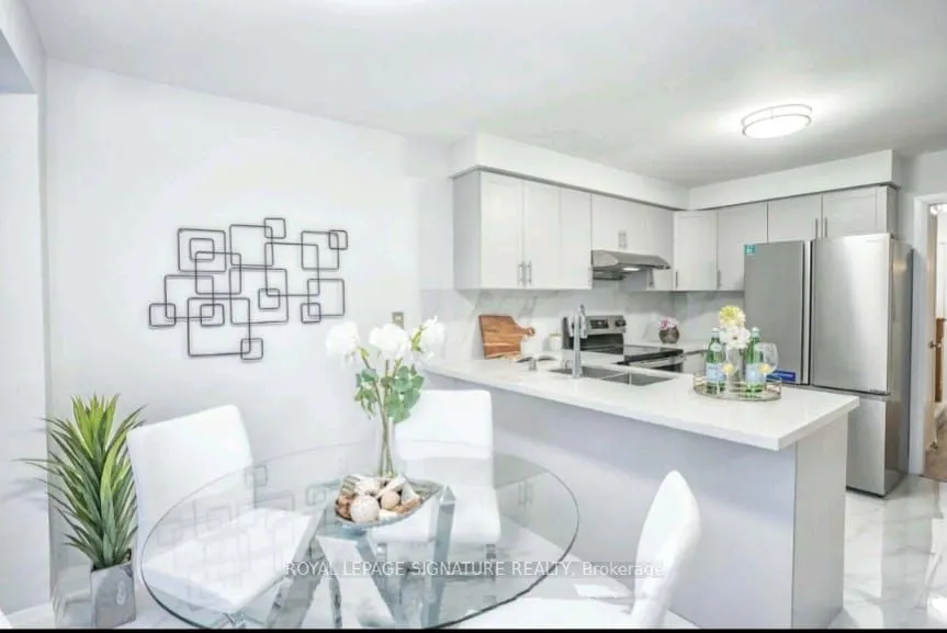 24 Richwood Crescent