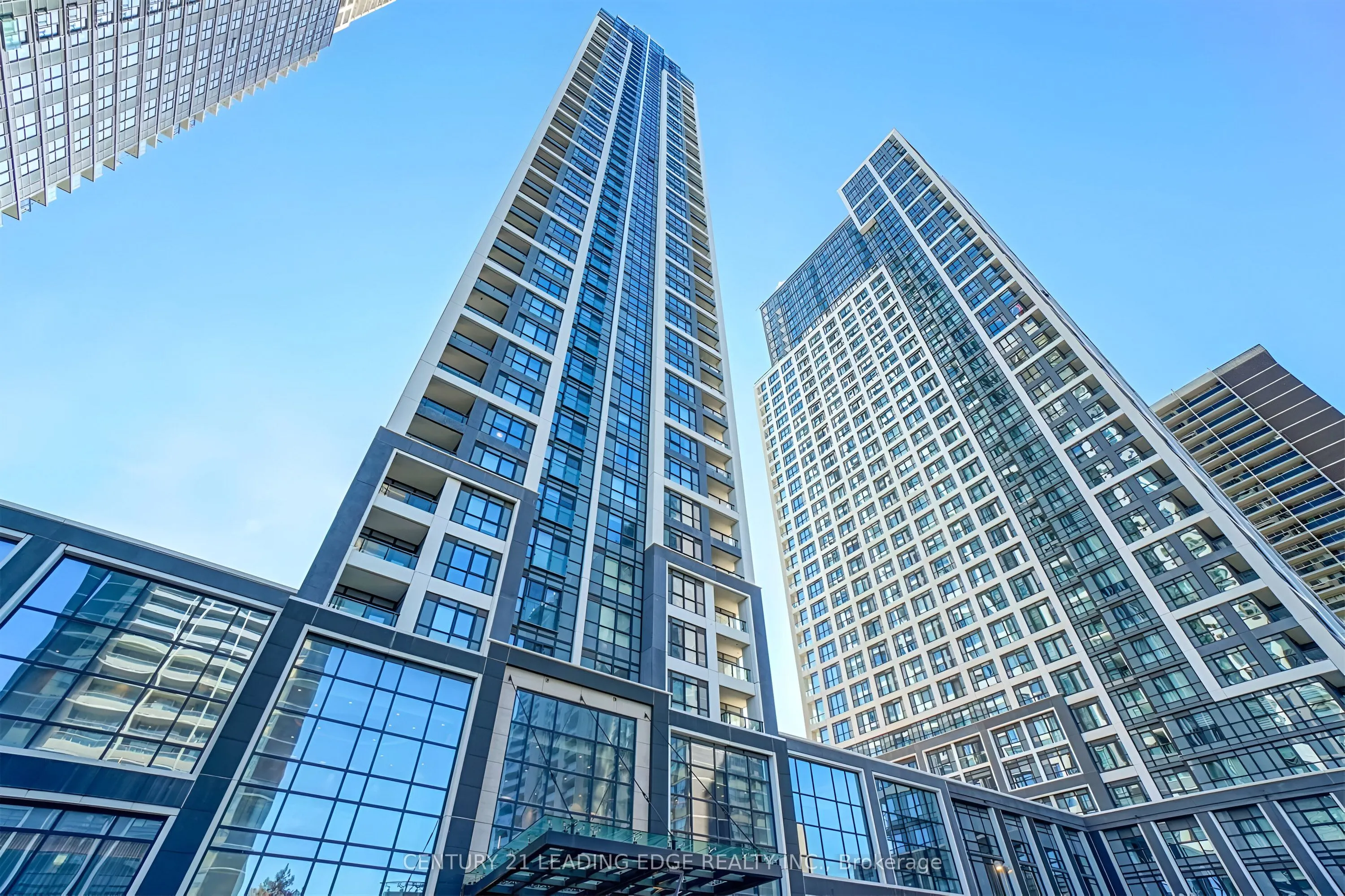7 MABELLE Avenue #3807