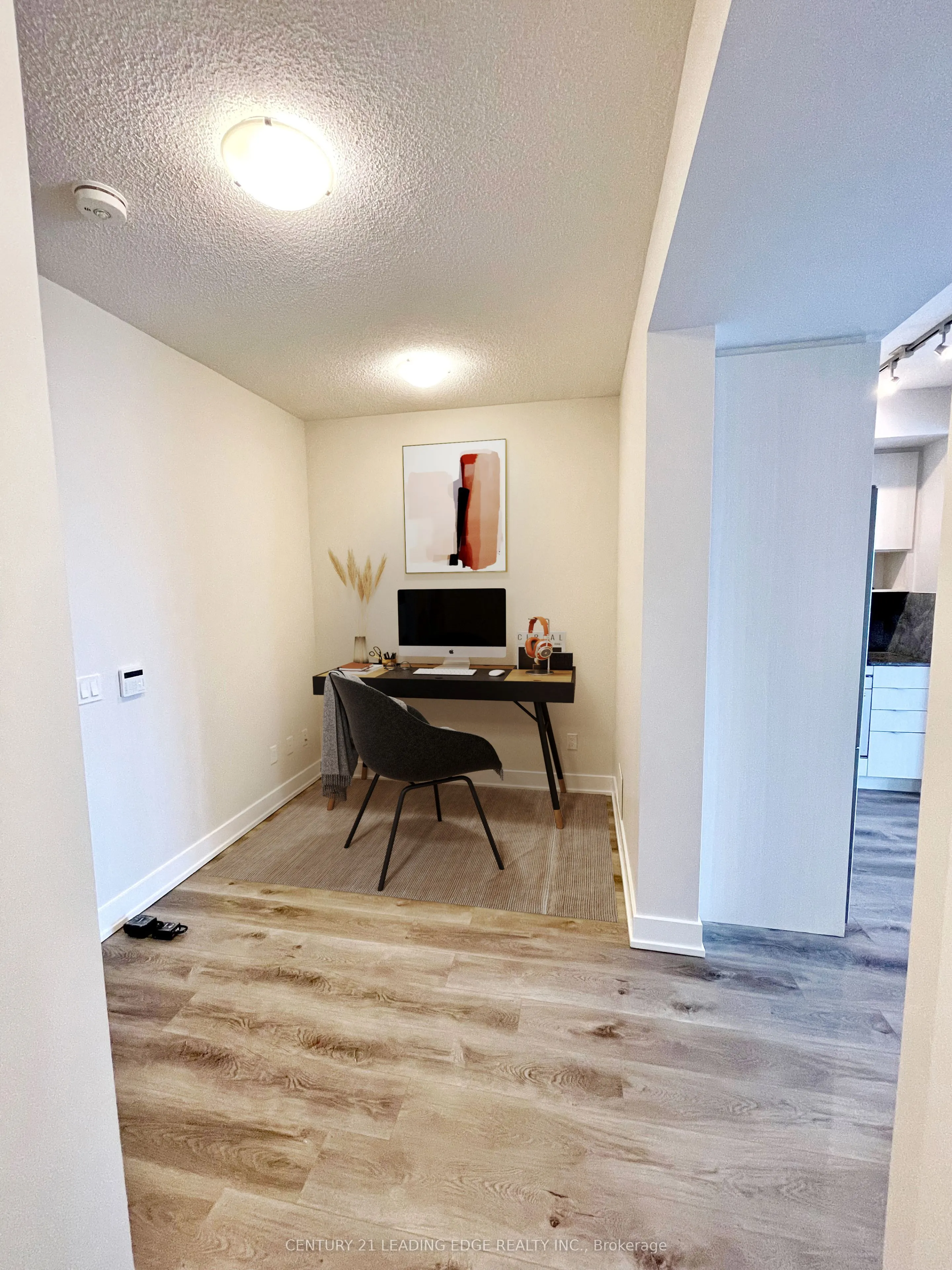 7 MABELLE Avenue #3807