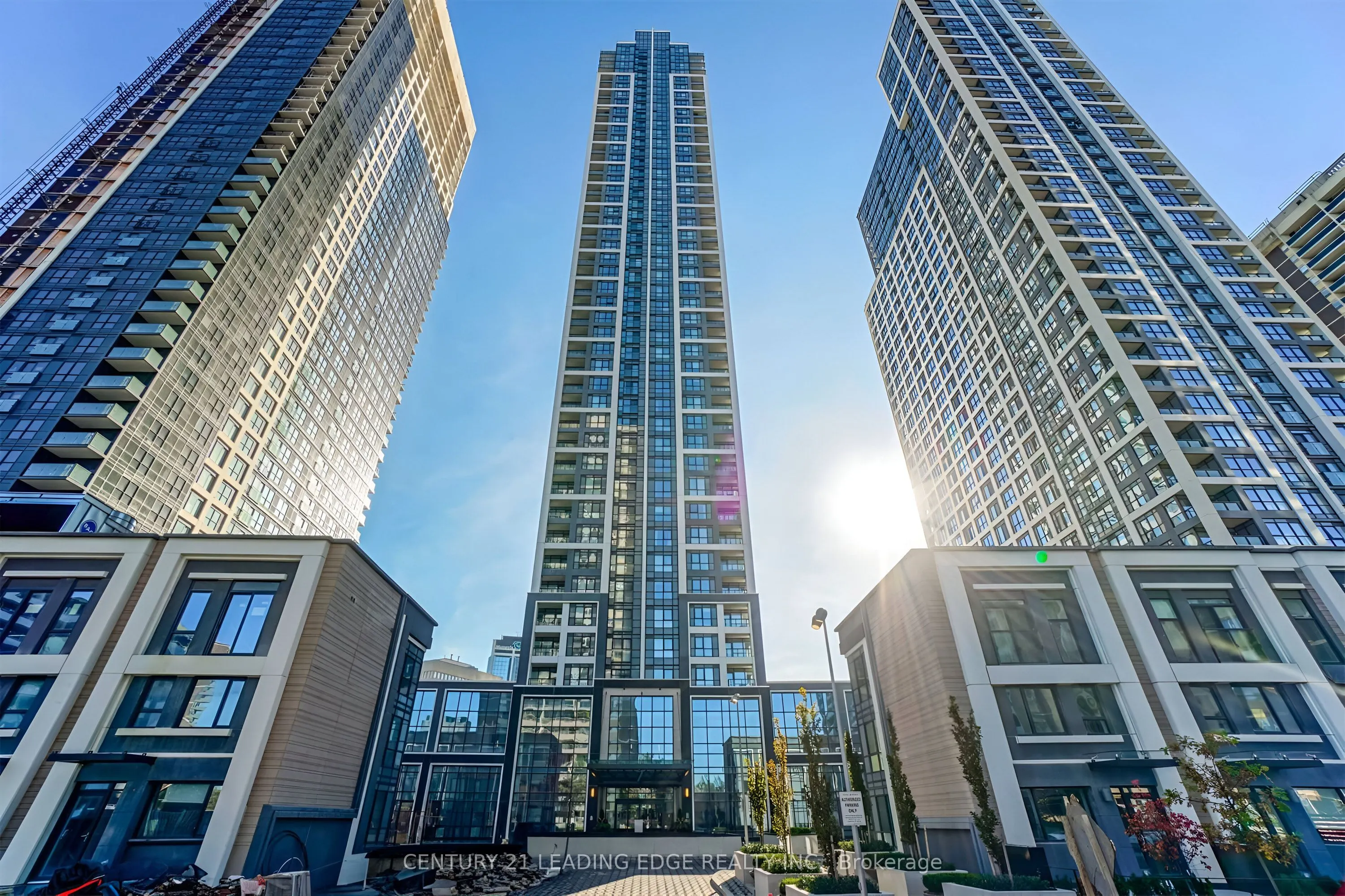 7 MABELLE Avenue #3807