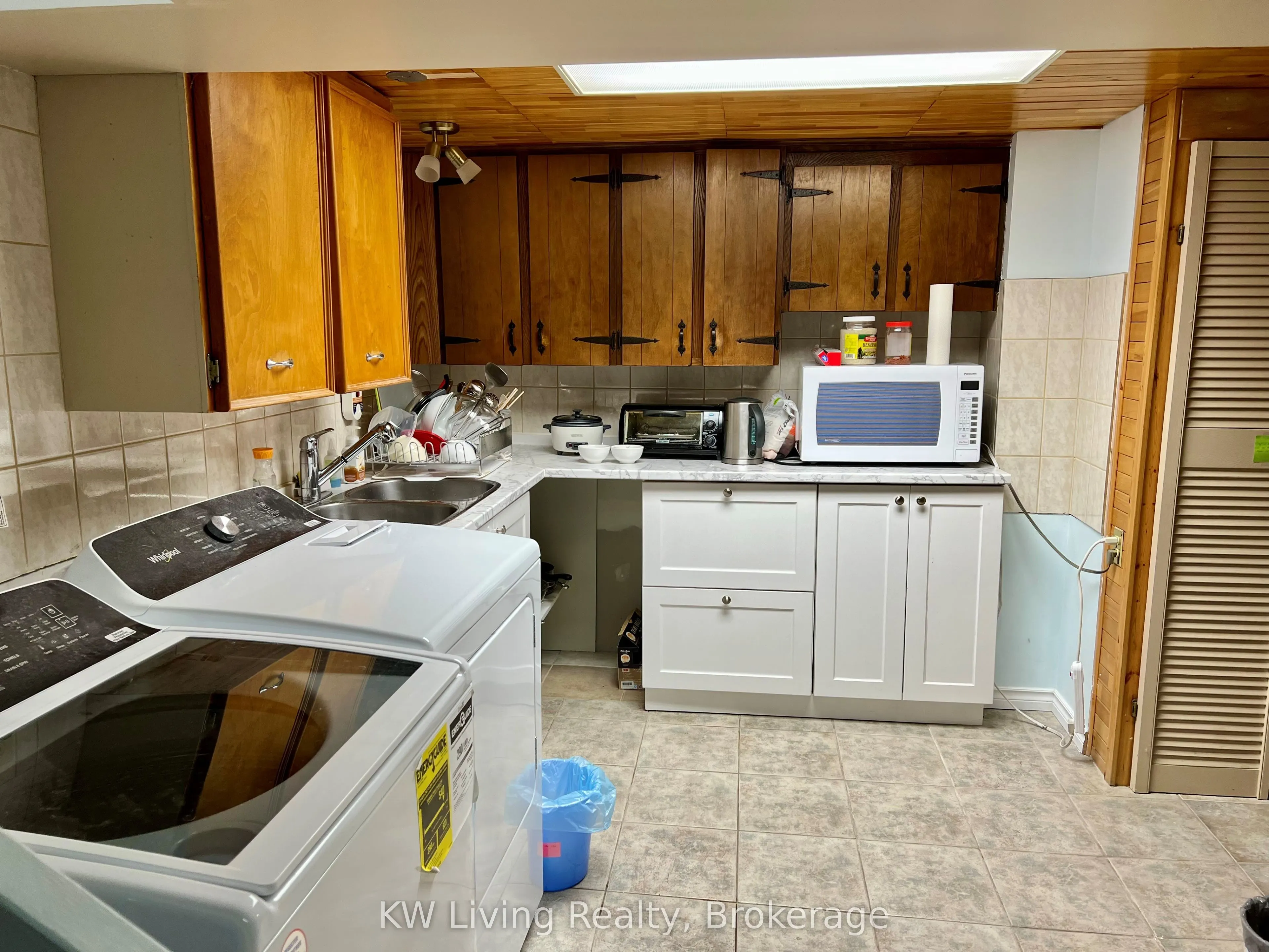 966 Forestwood Drive