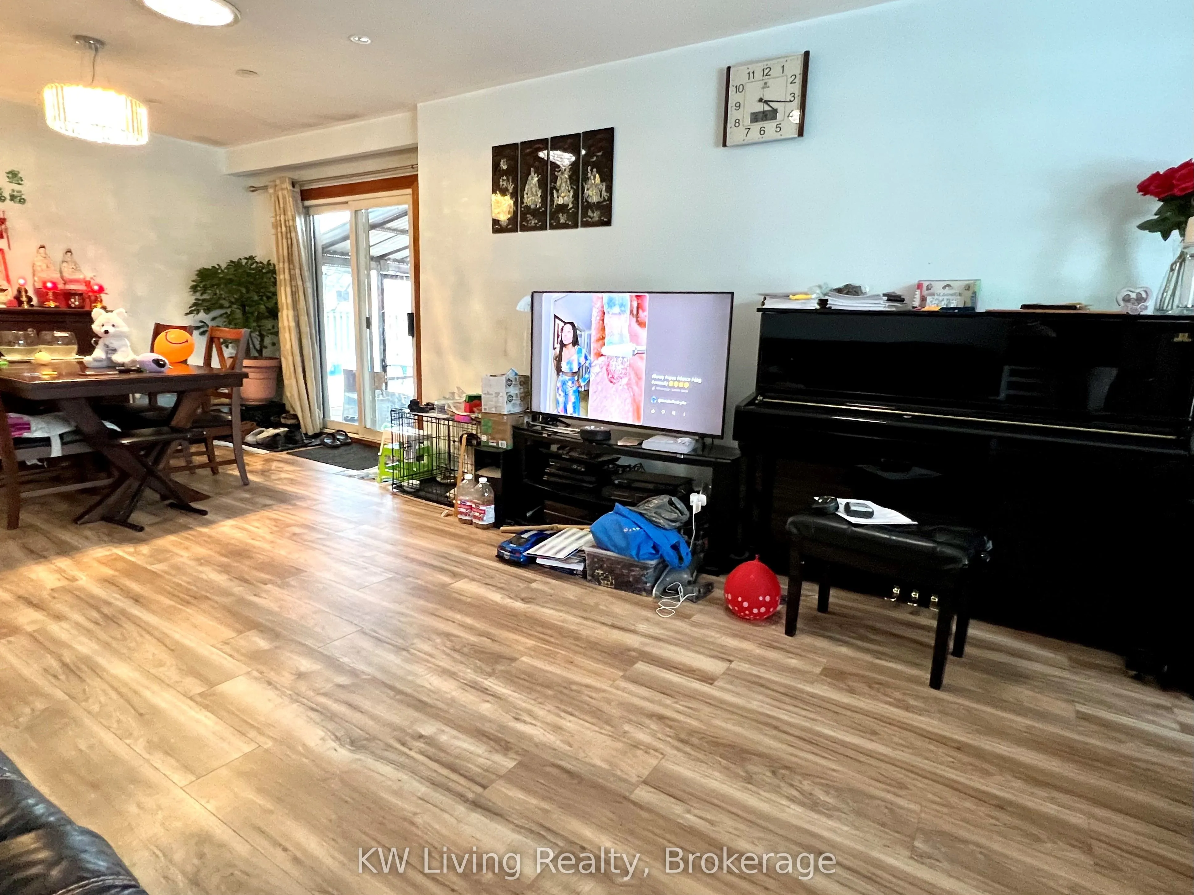 966 Forestwood Drive