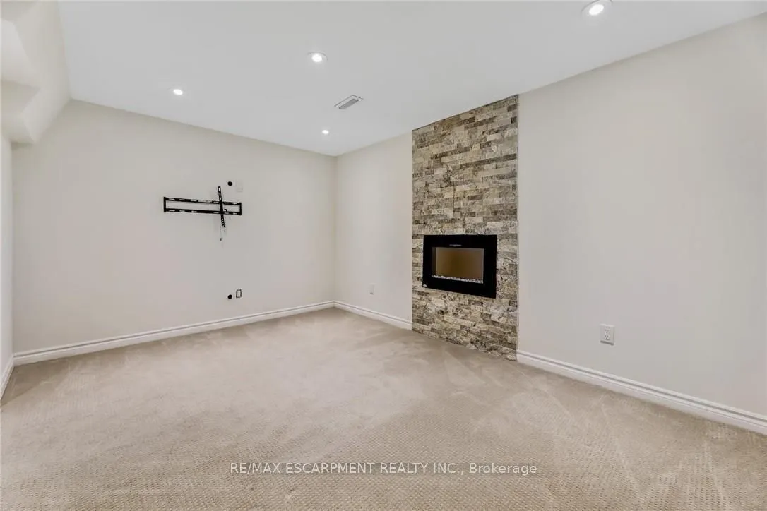2430 ALDER Drive