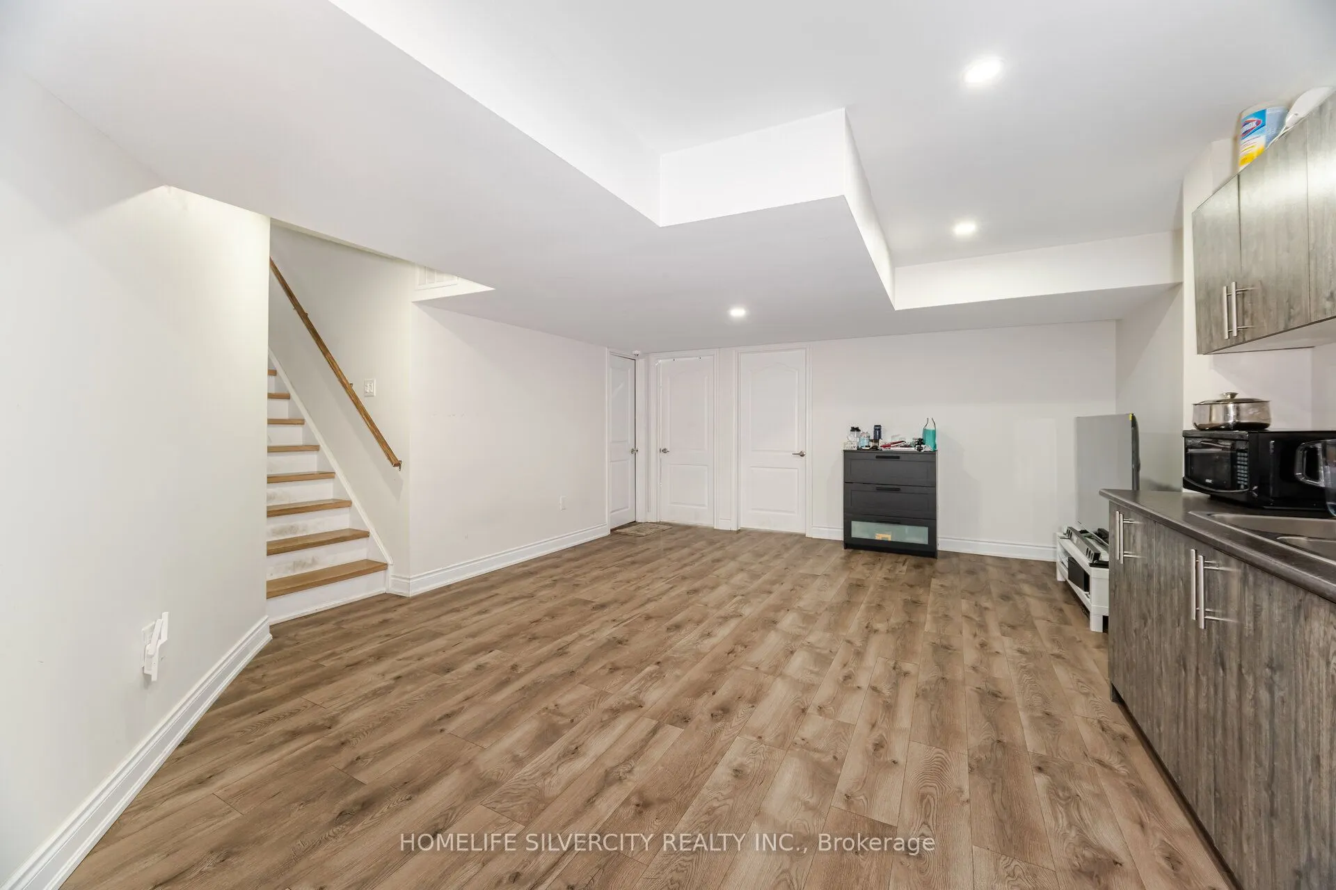13 Fenchurch Drive