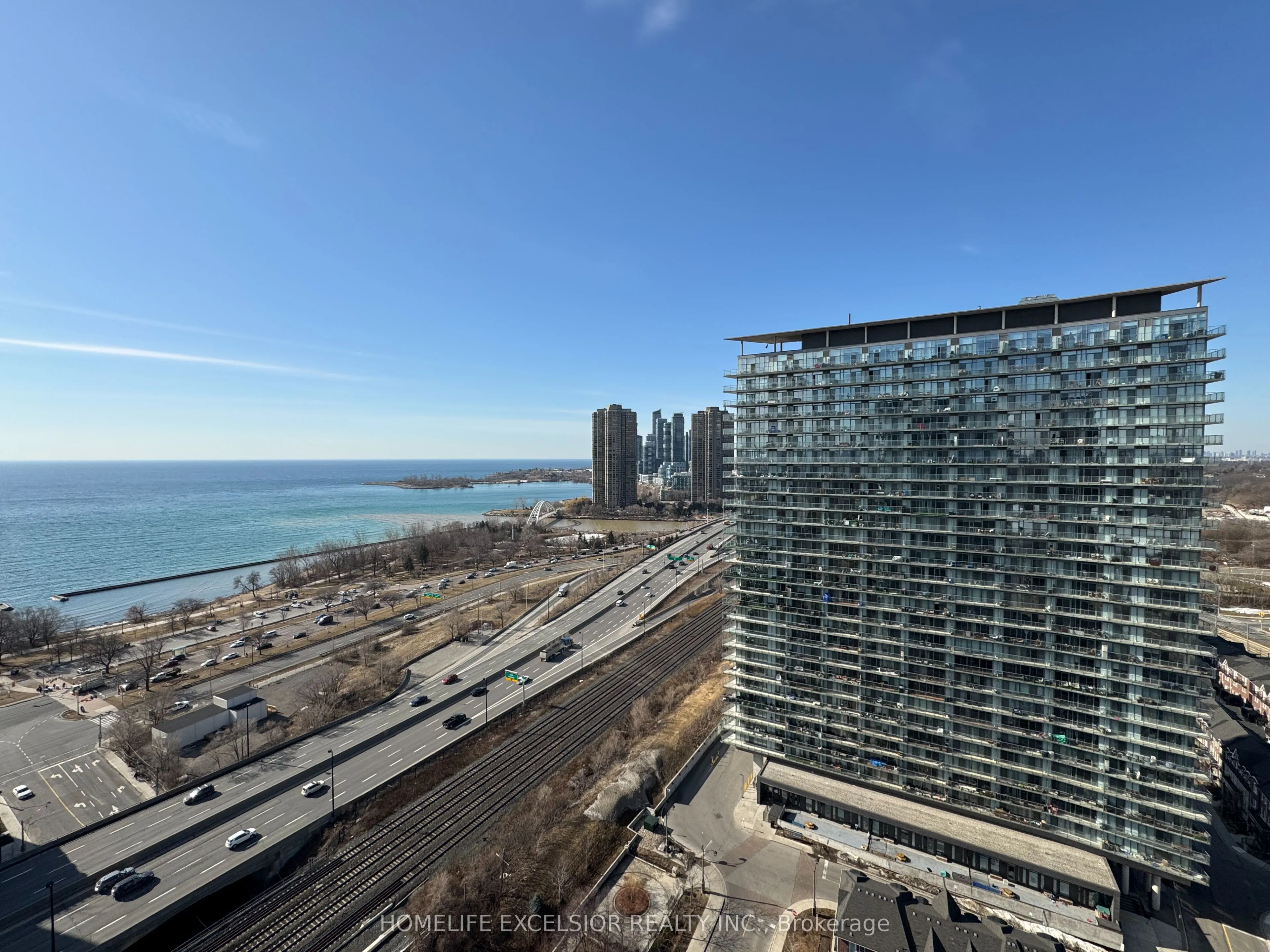 15 Windermere Avenue #2411