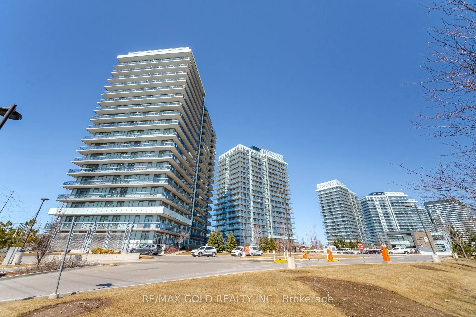 4633 Glen Erin Drive #607