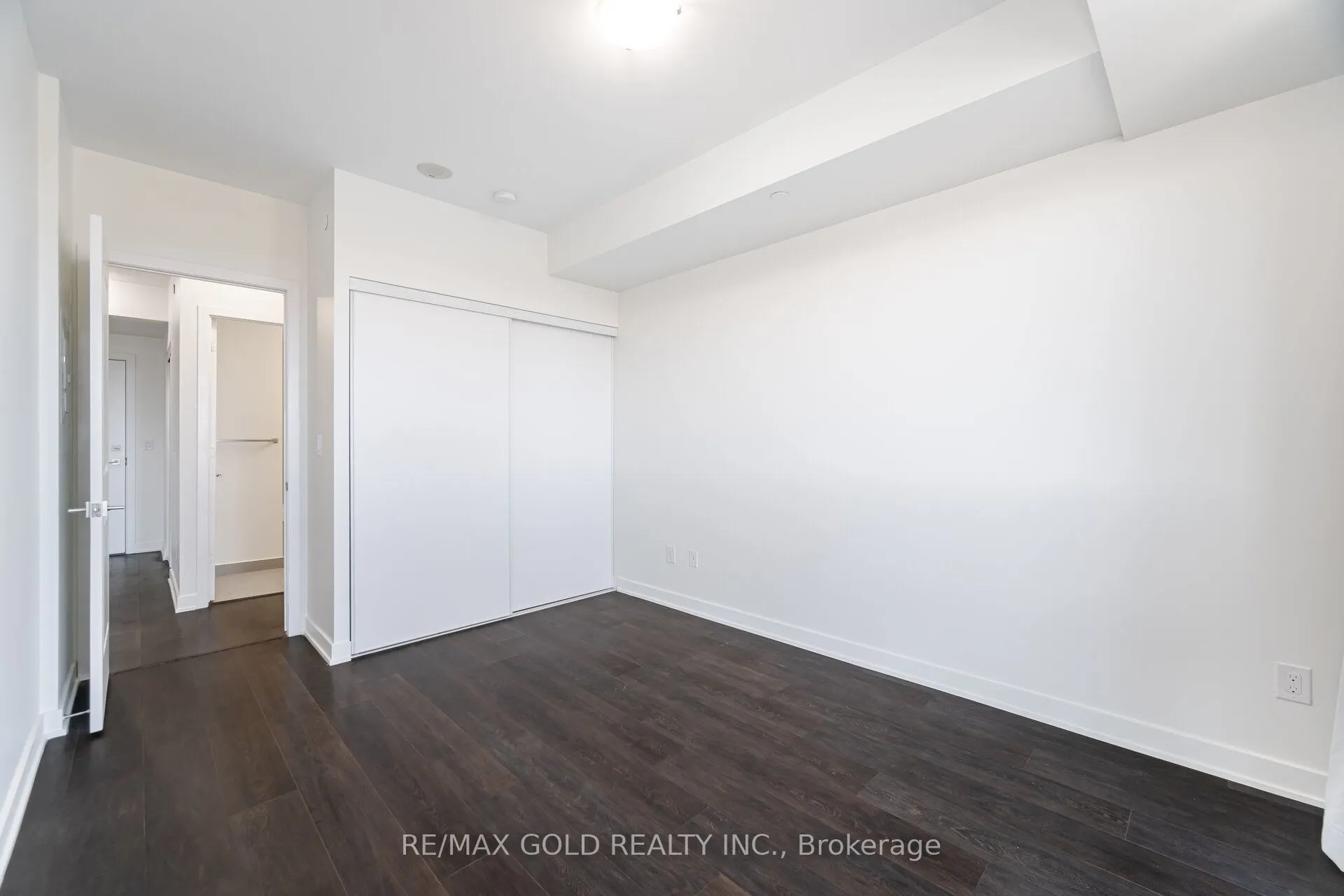 4633 Glen Erin Drive #607