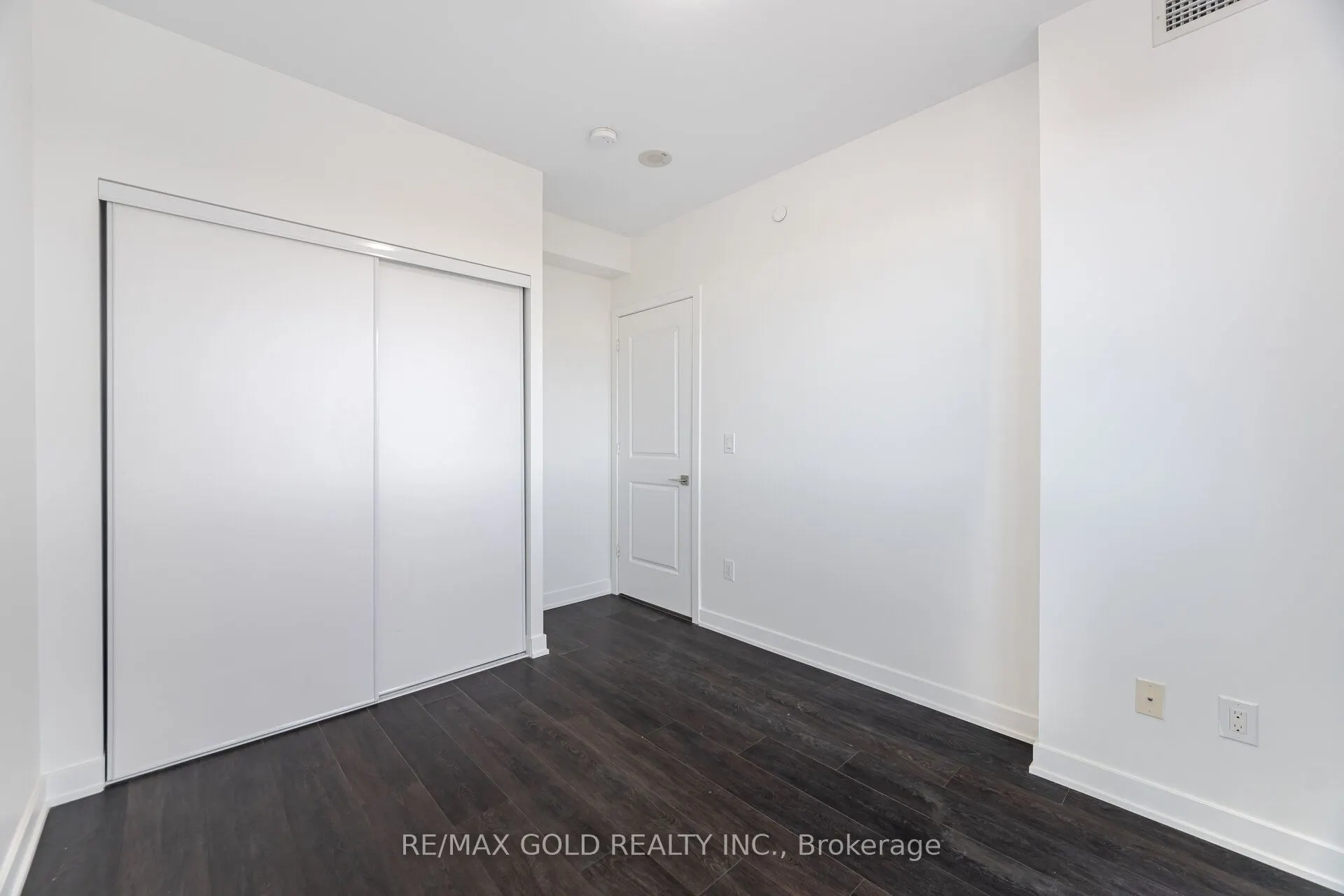 4633 Glen Erin Drive #607
