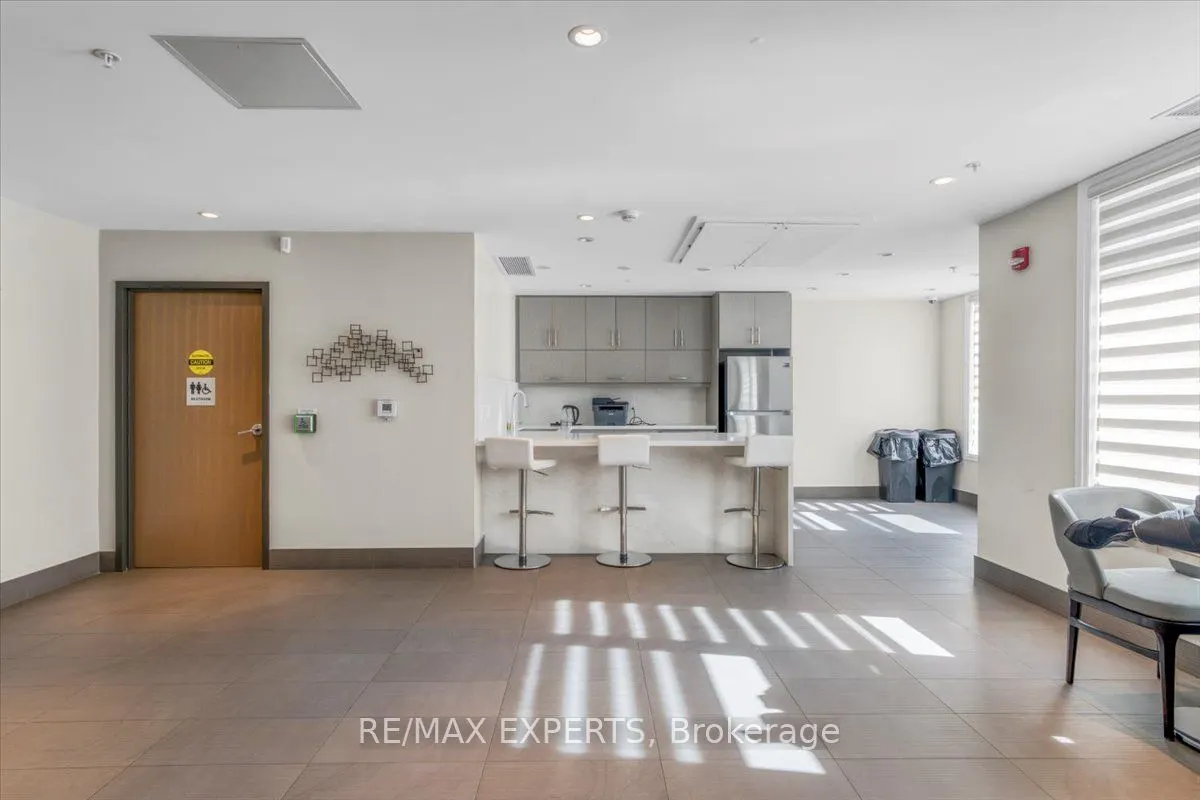 1105 Leger Way E, #527