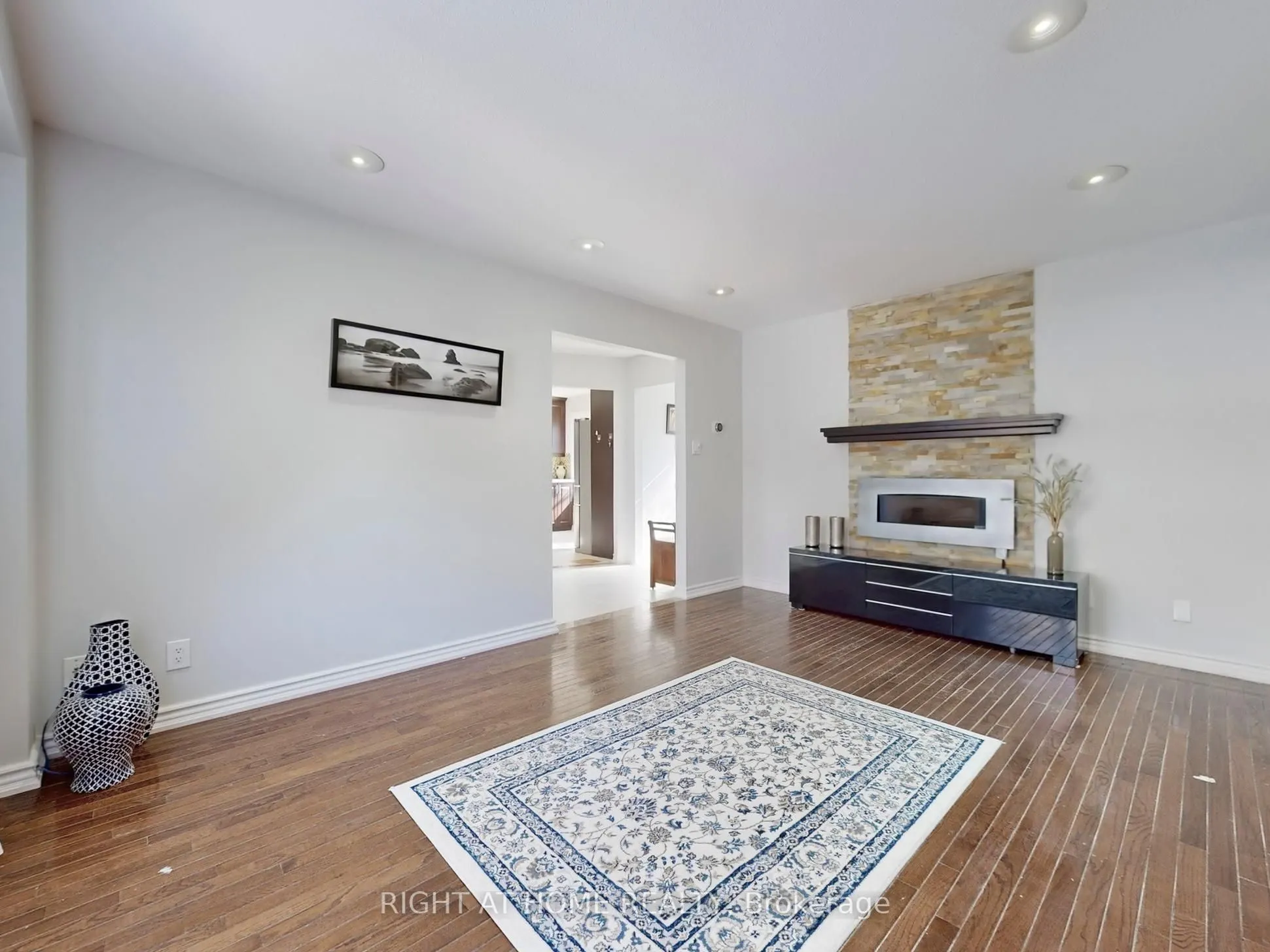 116 Floribunda Crescent