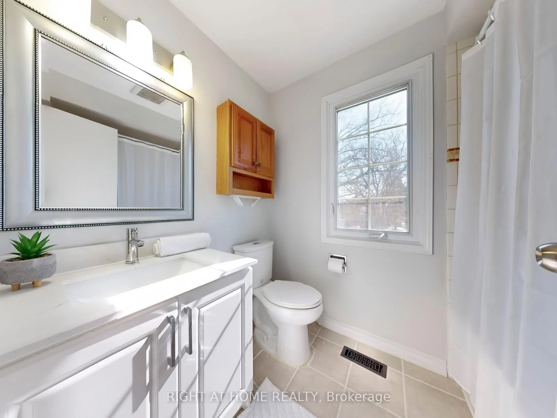 116 Floribunda Crescent