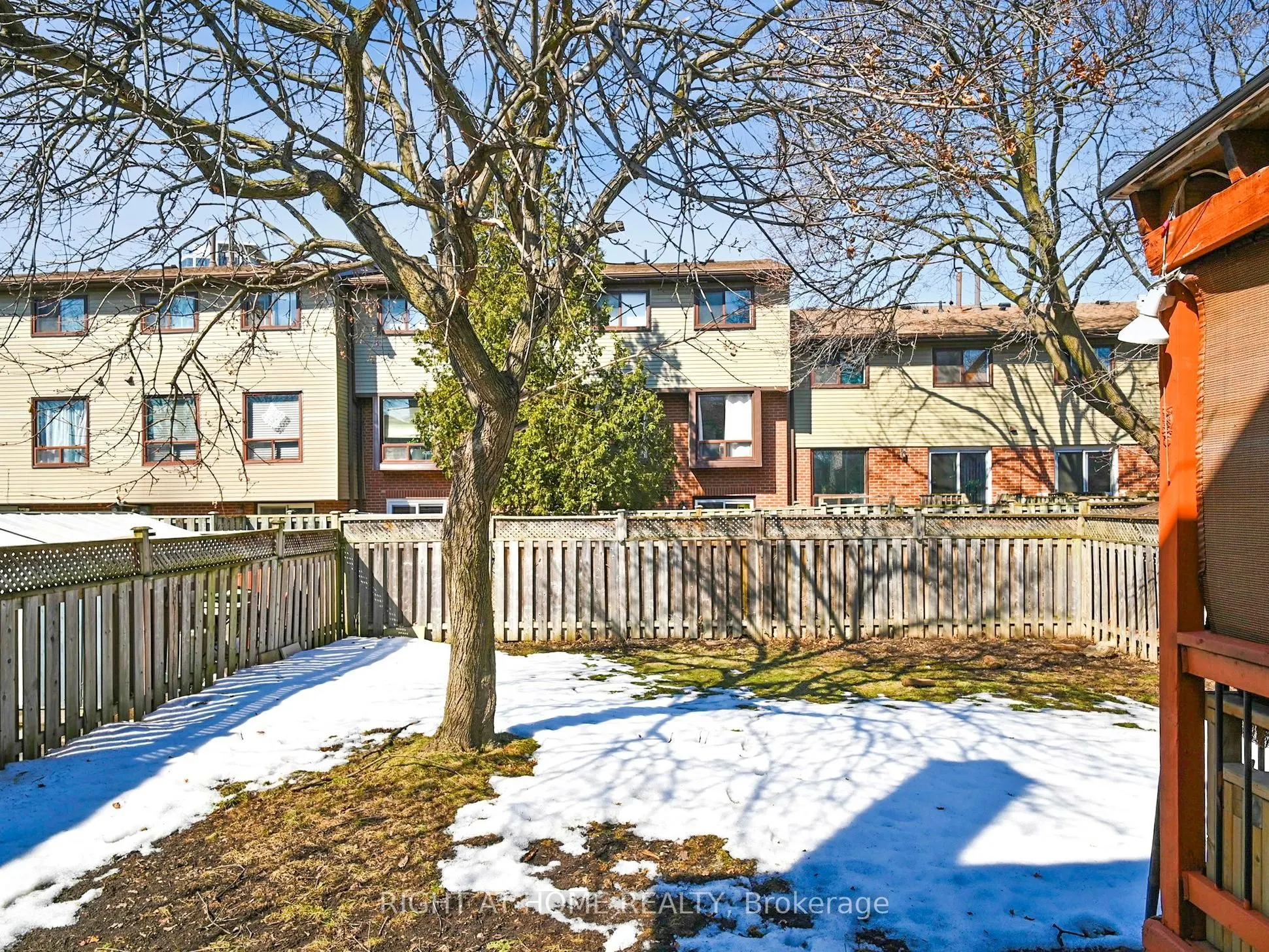 116 Floribunda Crescent
