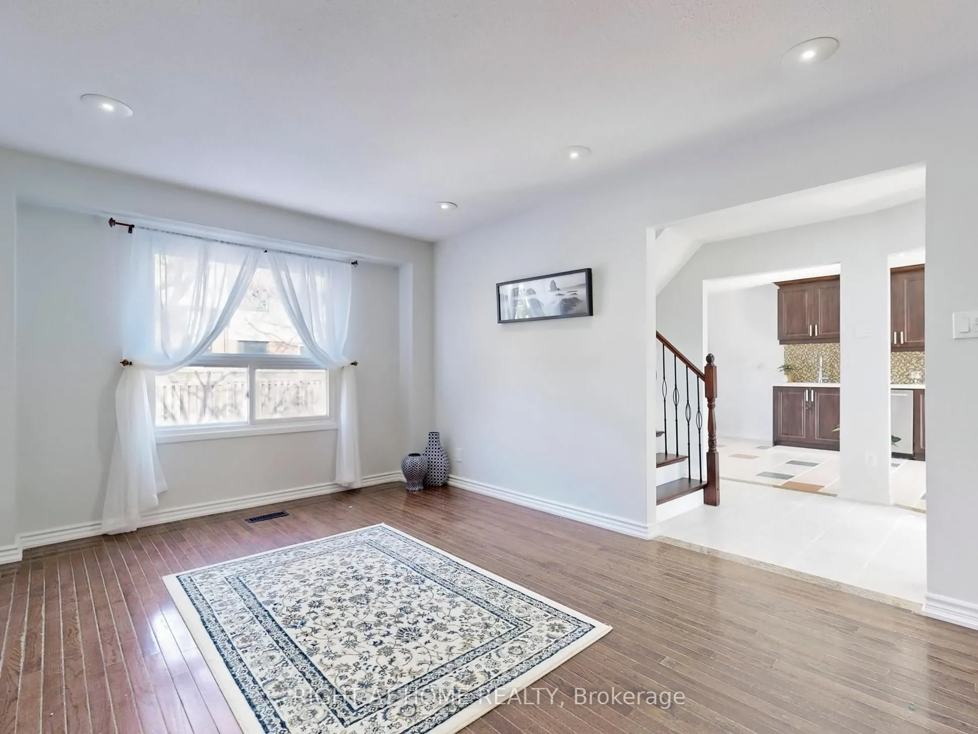 116 Floribunda Crescent